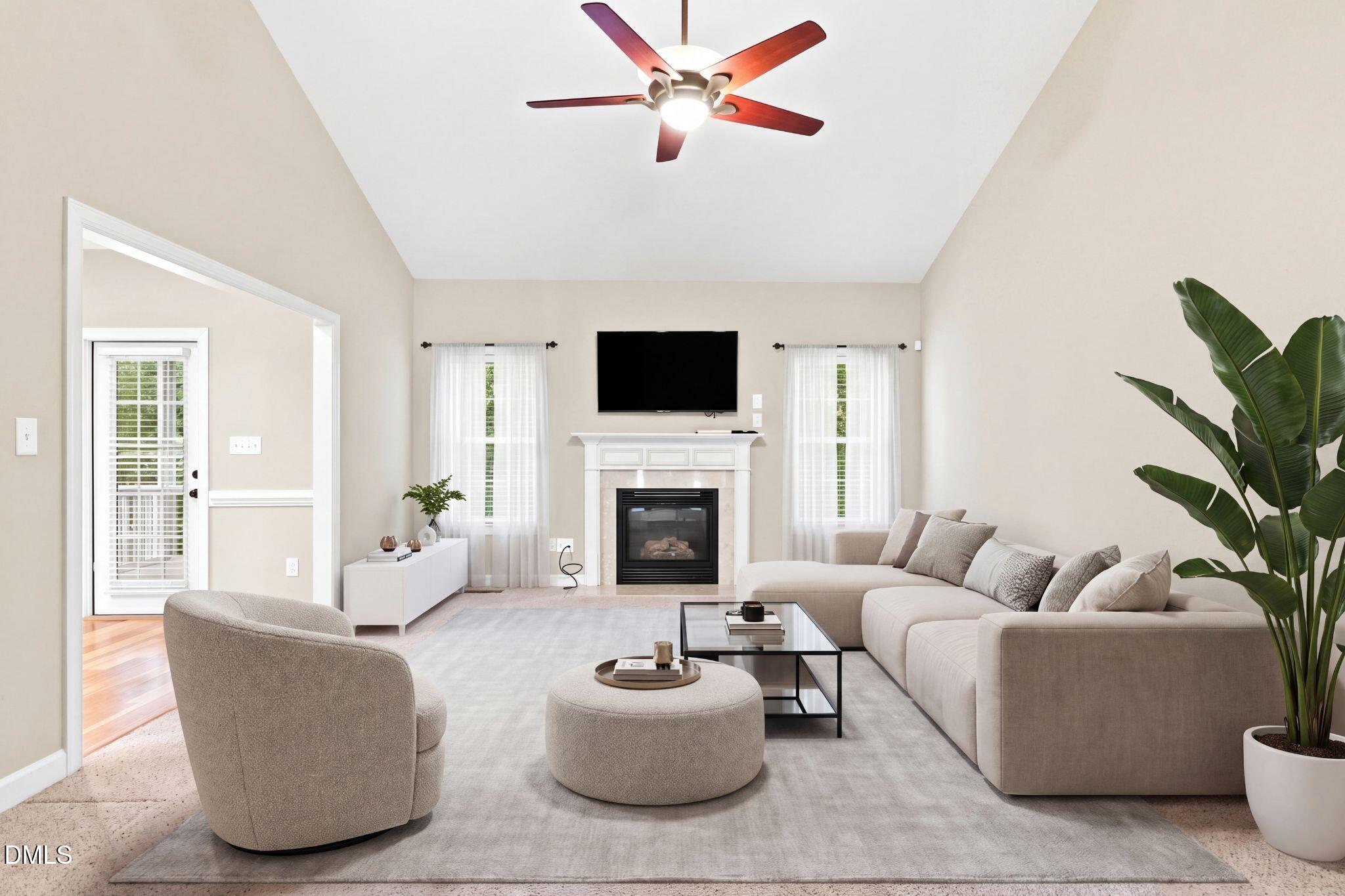 1005 Shannon Court Property Photo 6