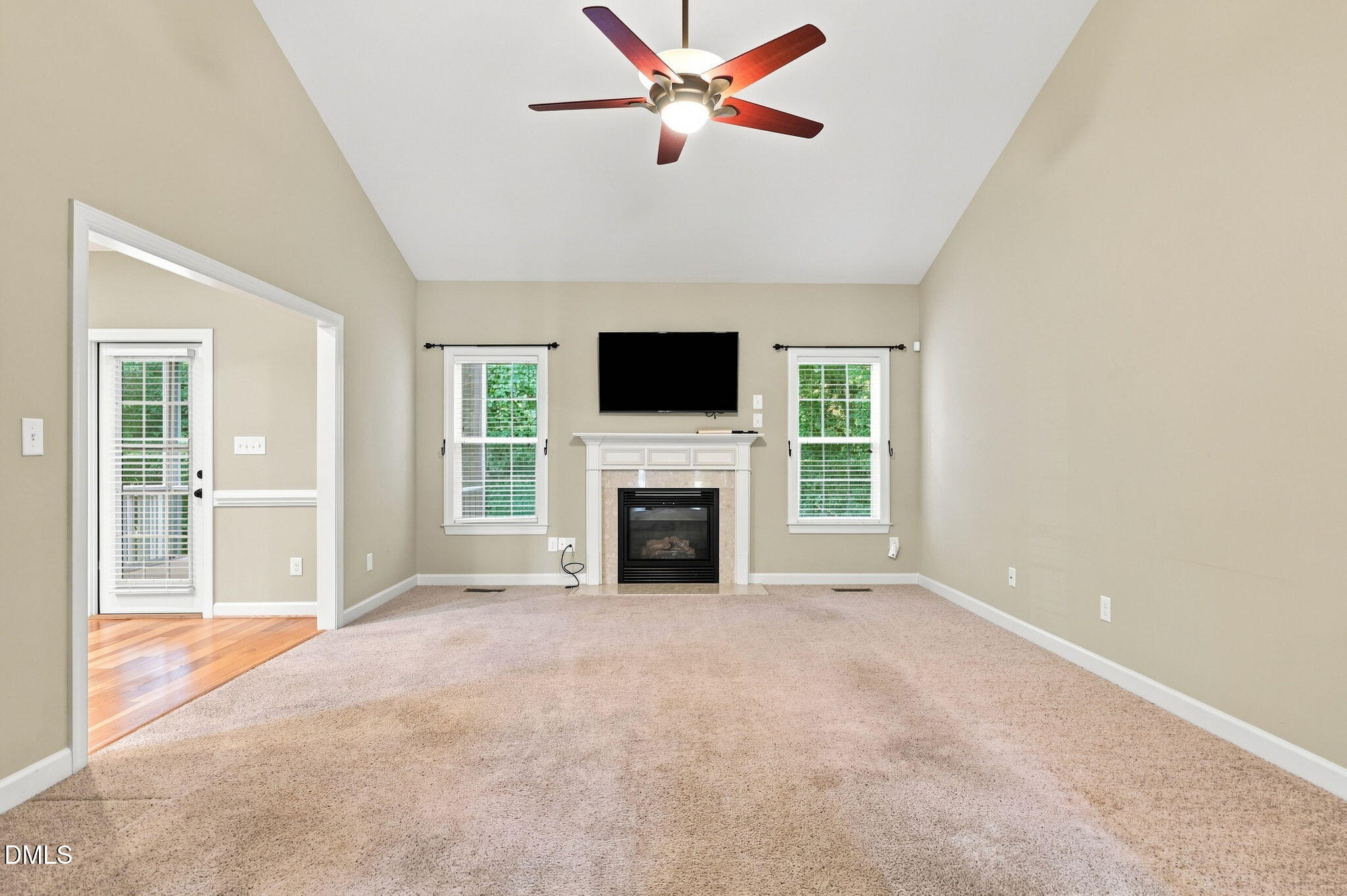 1005 Shannon Court Property Photo 7