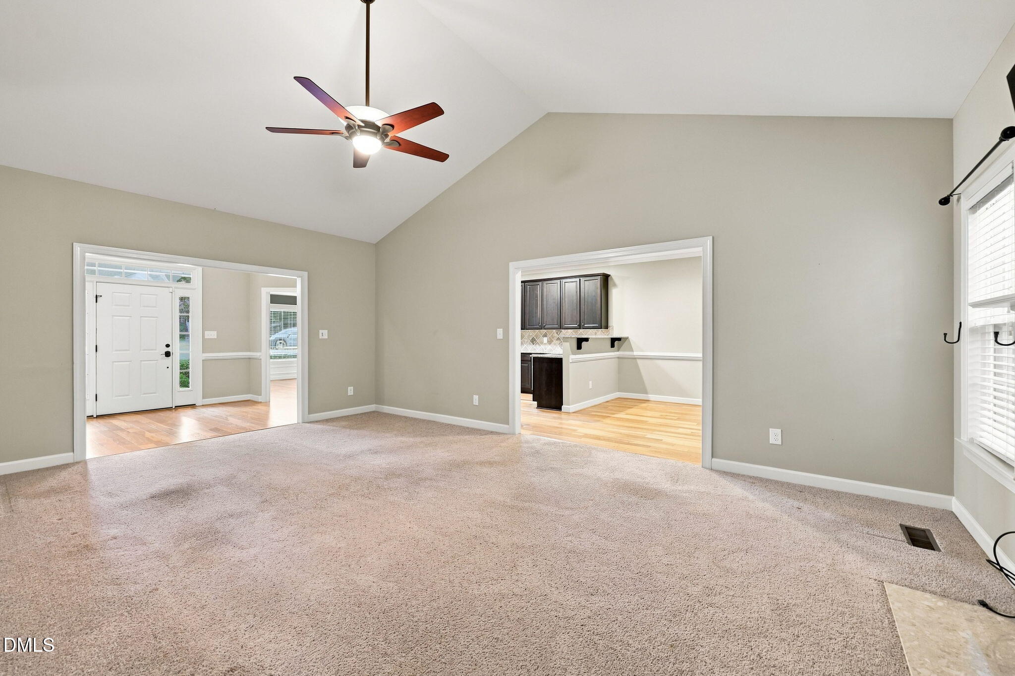 1005 Shannon Court Property Photo 9