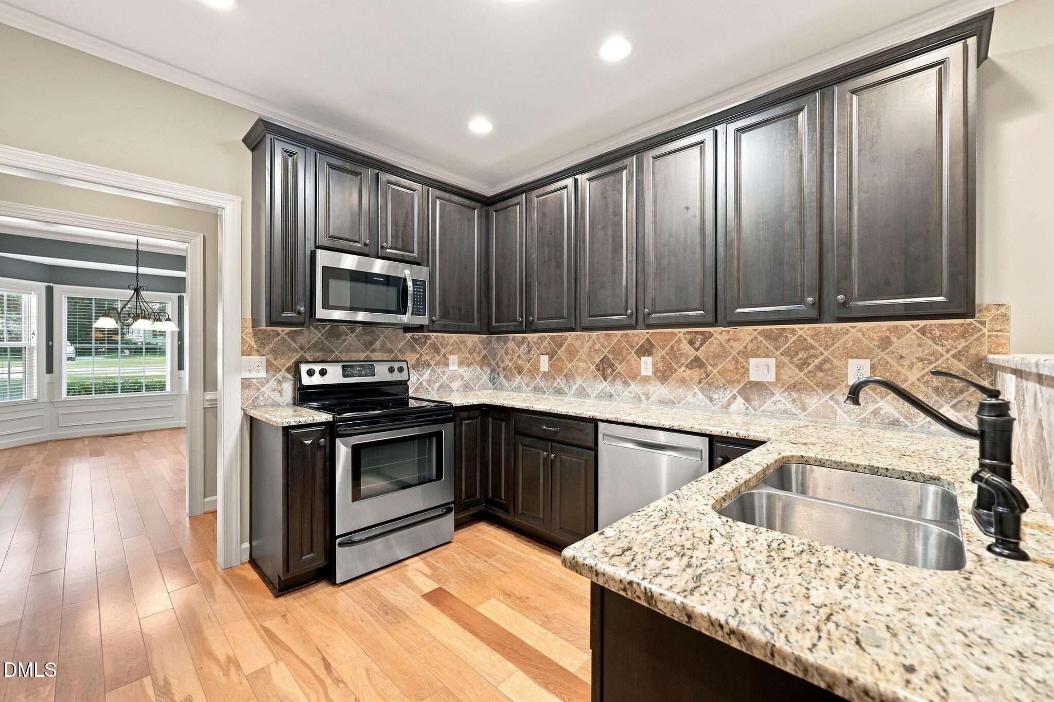 1005 Shannon Court Property Photo 11