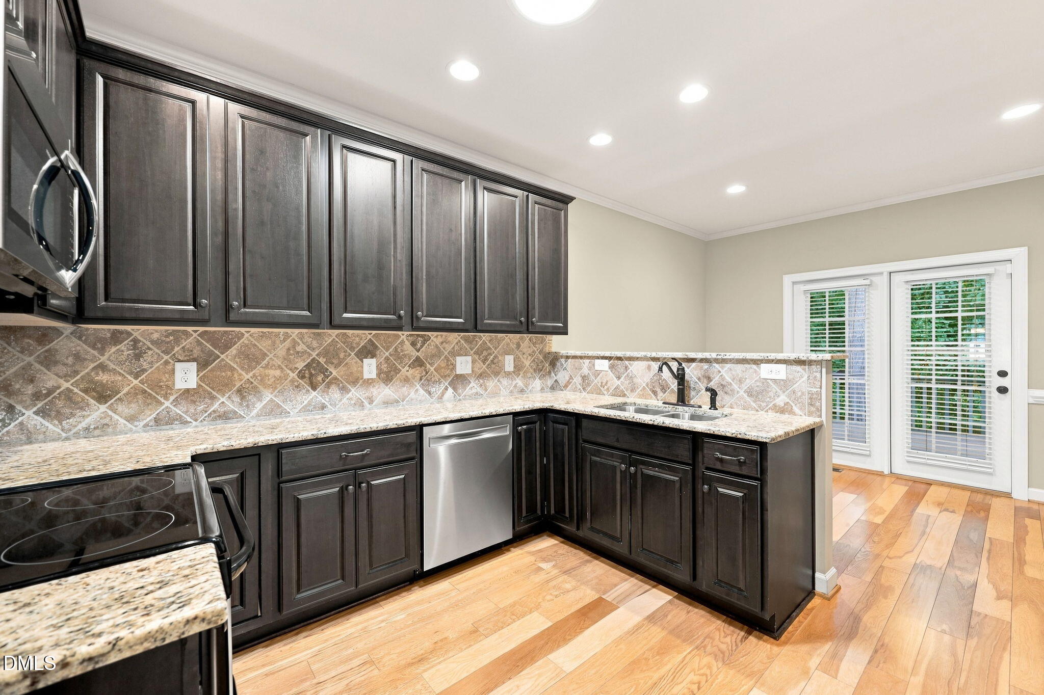 1005 Shannon Court Property Photo 13