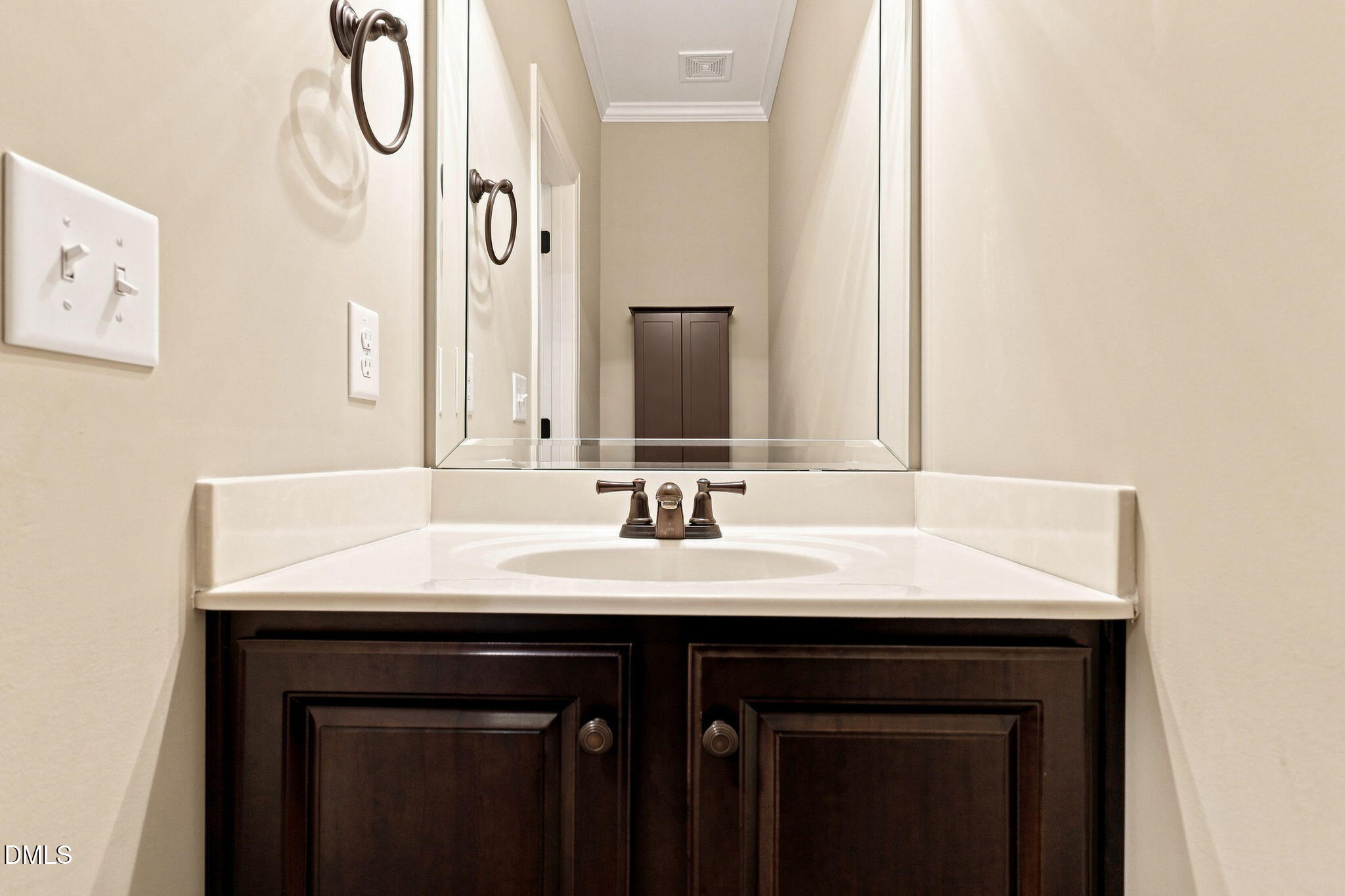 1005 Shannon Court Property Photo 20