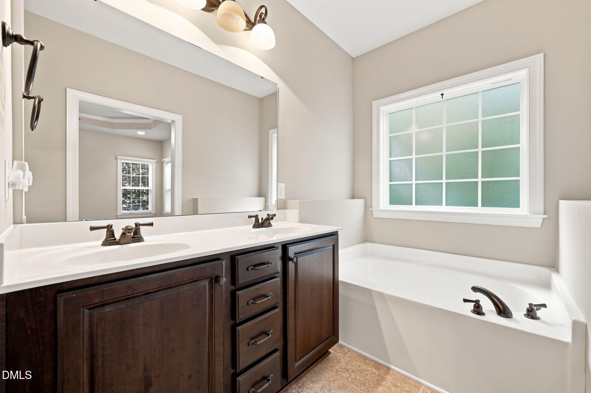 1005 Shannon Court Property Photo 25
