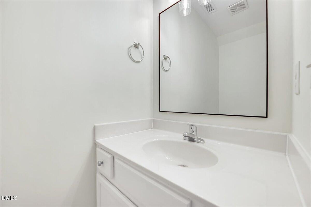 204 Knightsborough Way Property Photo 16