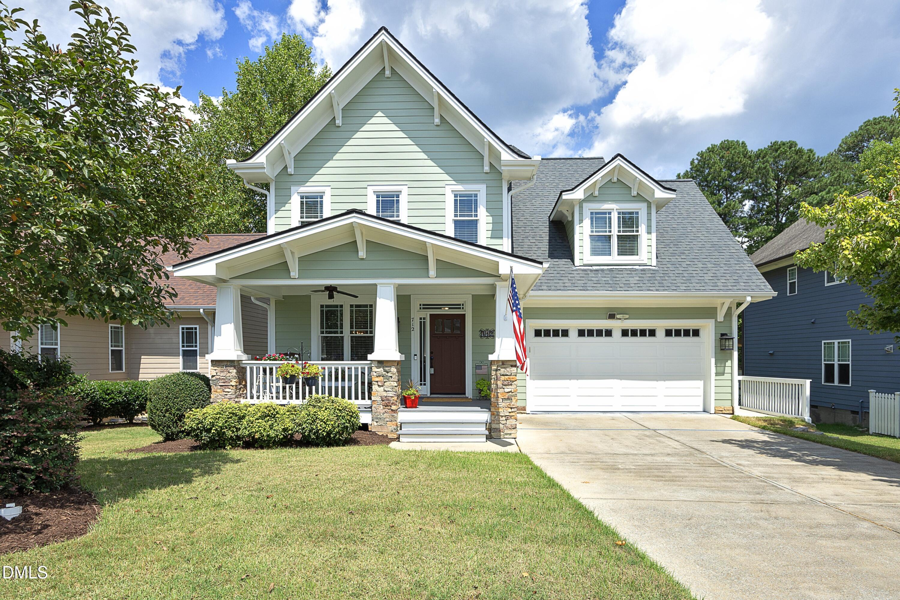 712 Shoals Lake Drive Property Photo 1