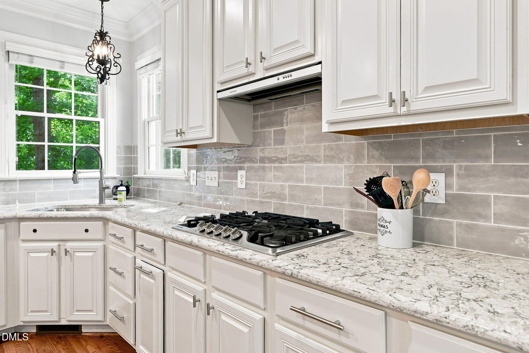 2405 Thurrock Drive Property Photo 19