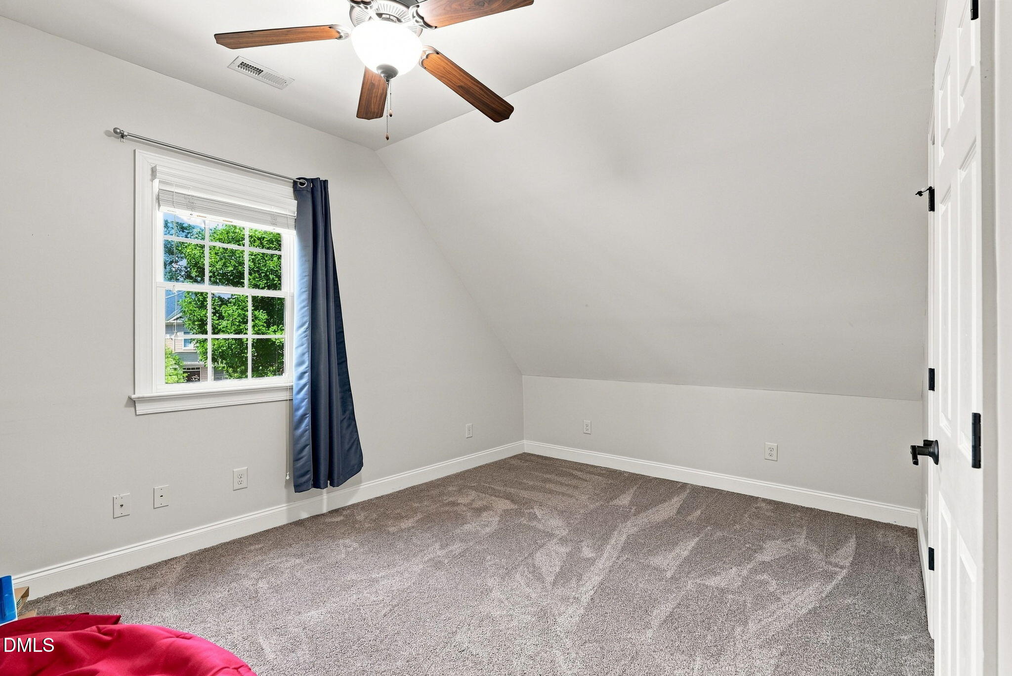 2405 Thurrock Drive Property Photo 48