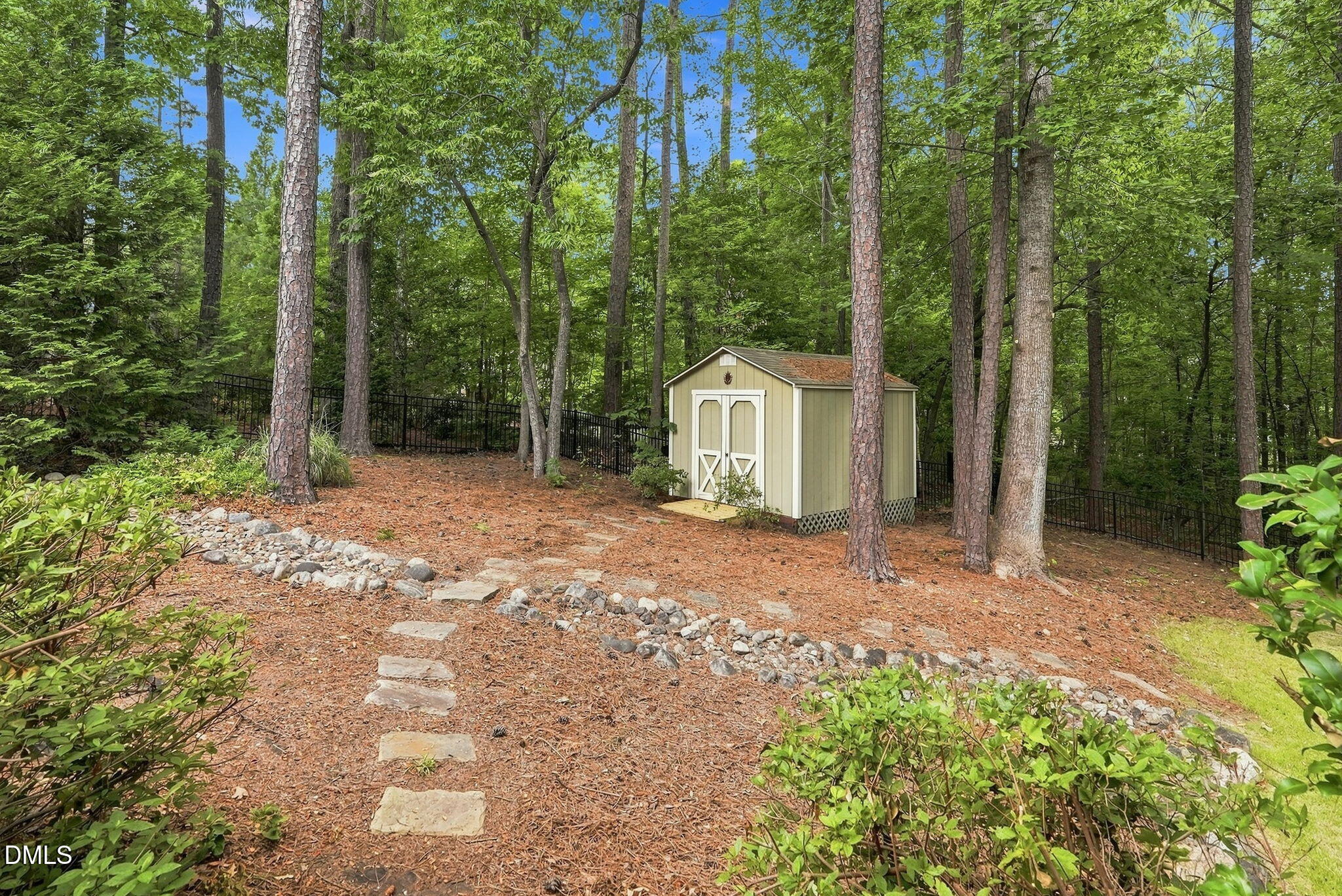 2405 Thurrock Drive Property Photo 65