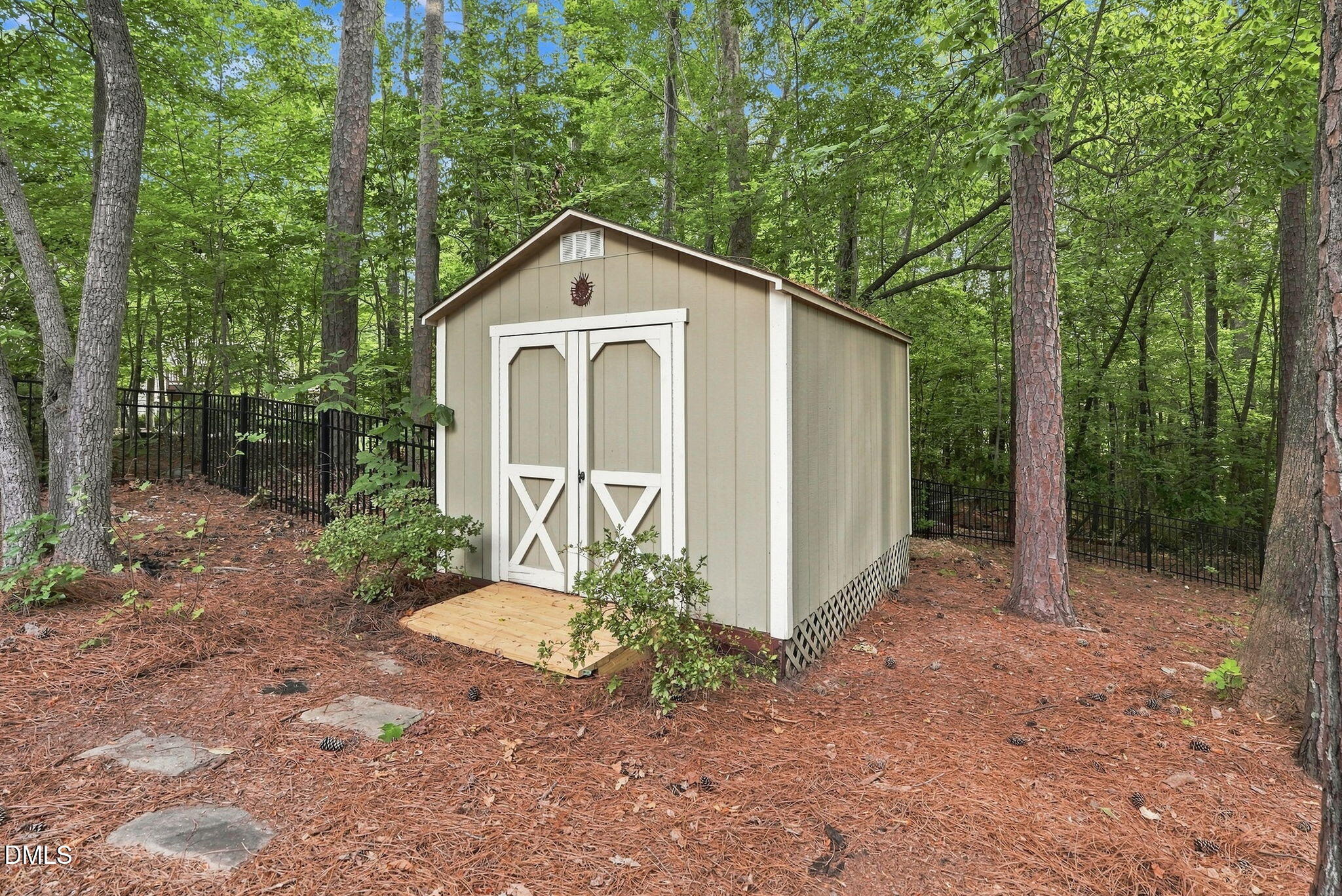 2405 Thurrock Drive Property Photo 66