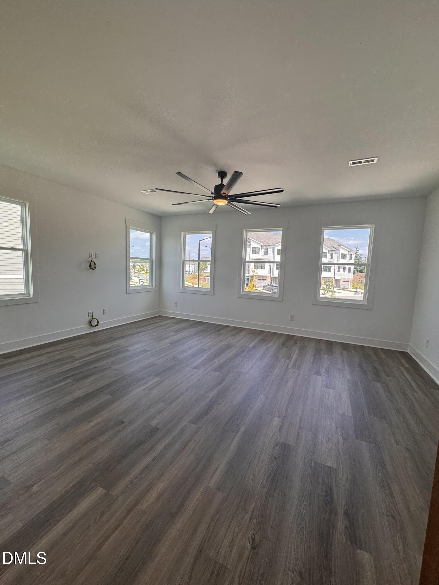 800 Portia Way Property Photo 18