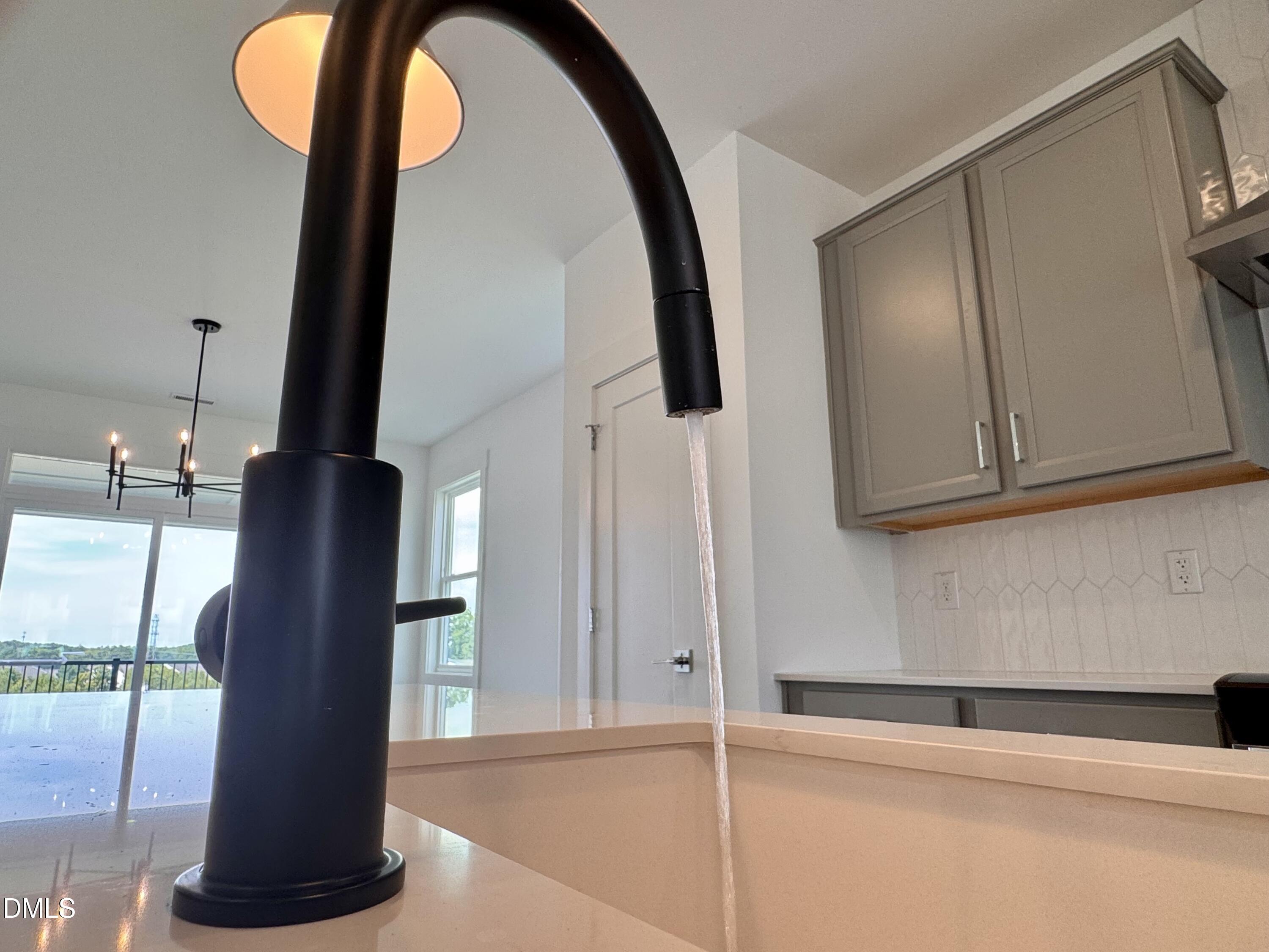 800 Portia Way Property Photo 33