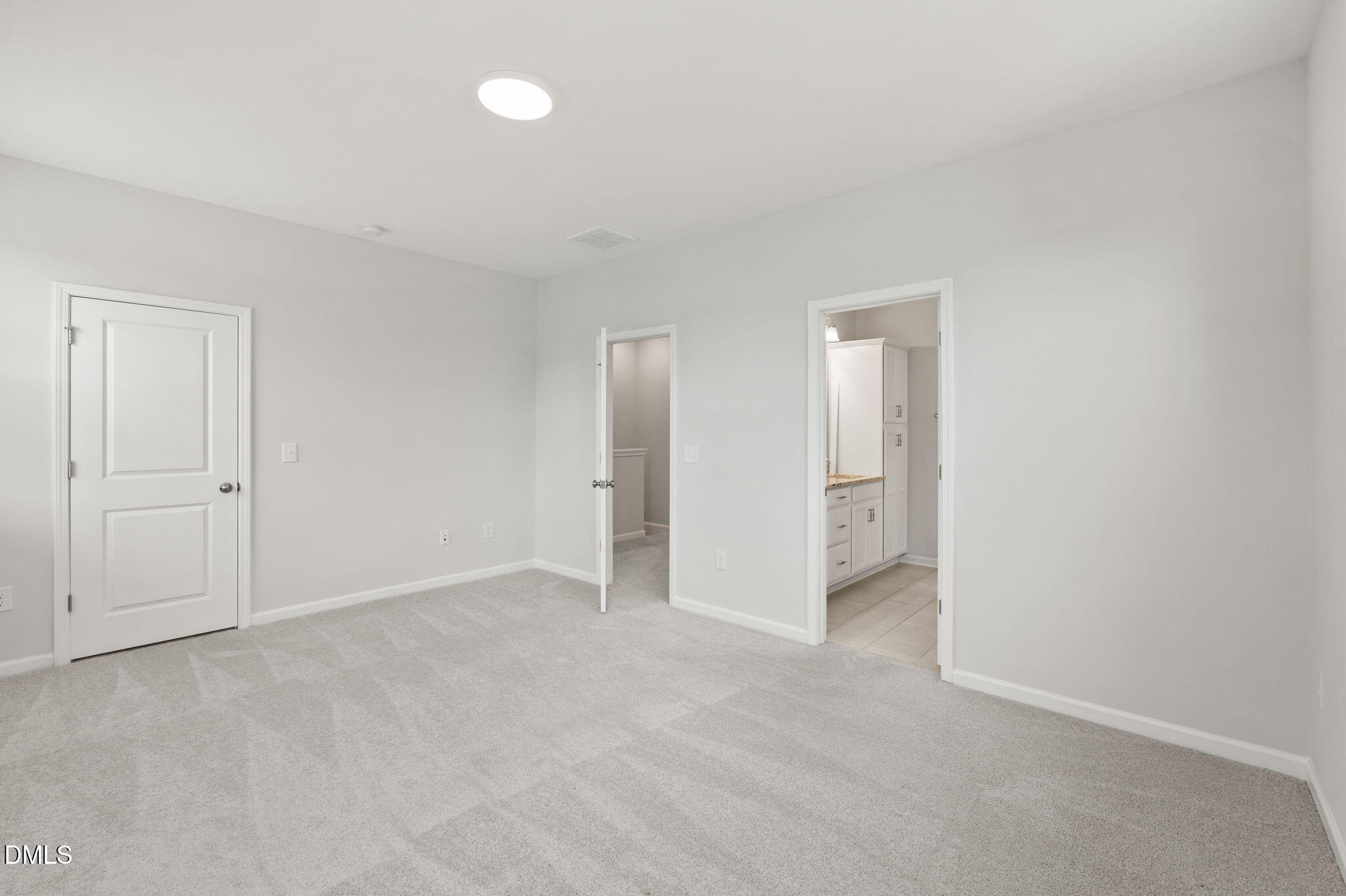 1039 Commack Drive Property Photo 23