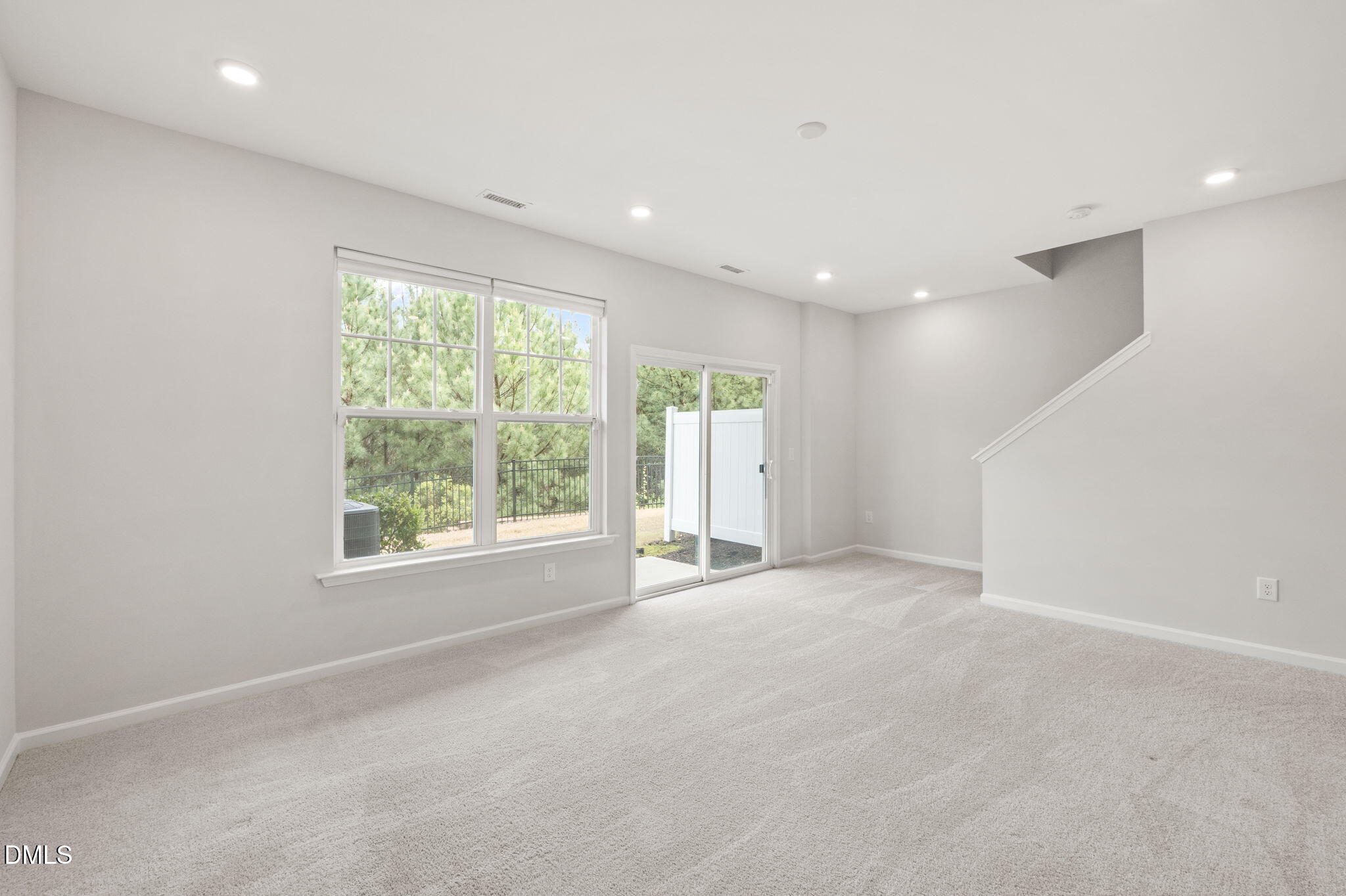 1039 Commack Drive Property Photo 37