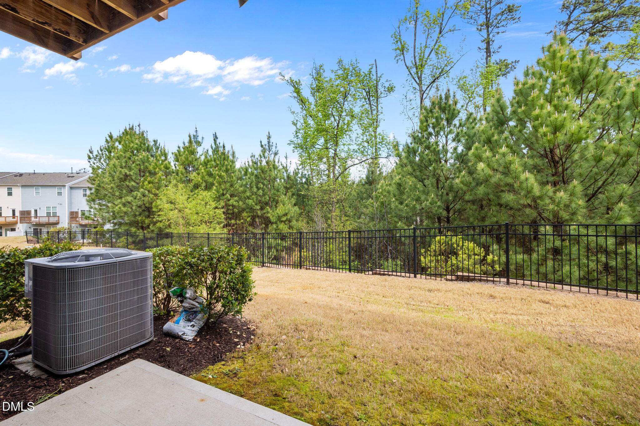 1039 Commack Drive Property Photo 42