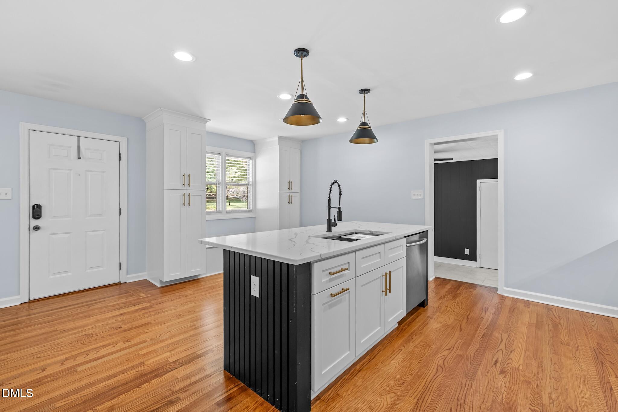 2115 Bellaire Avenue Property Photo 12