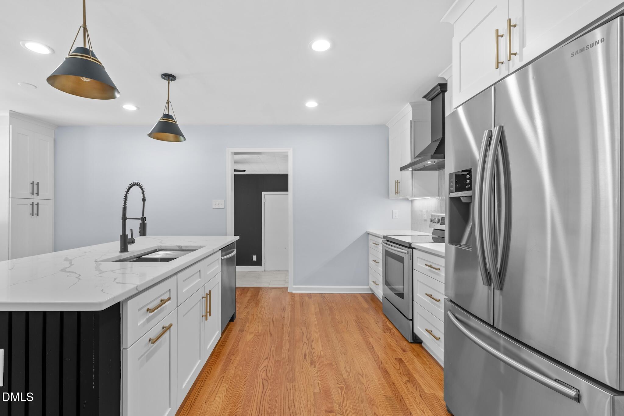 2115 Bellaire Avenue Property Photo 13