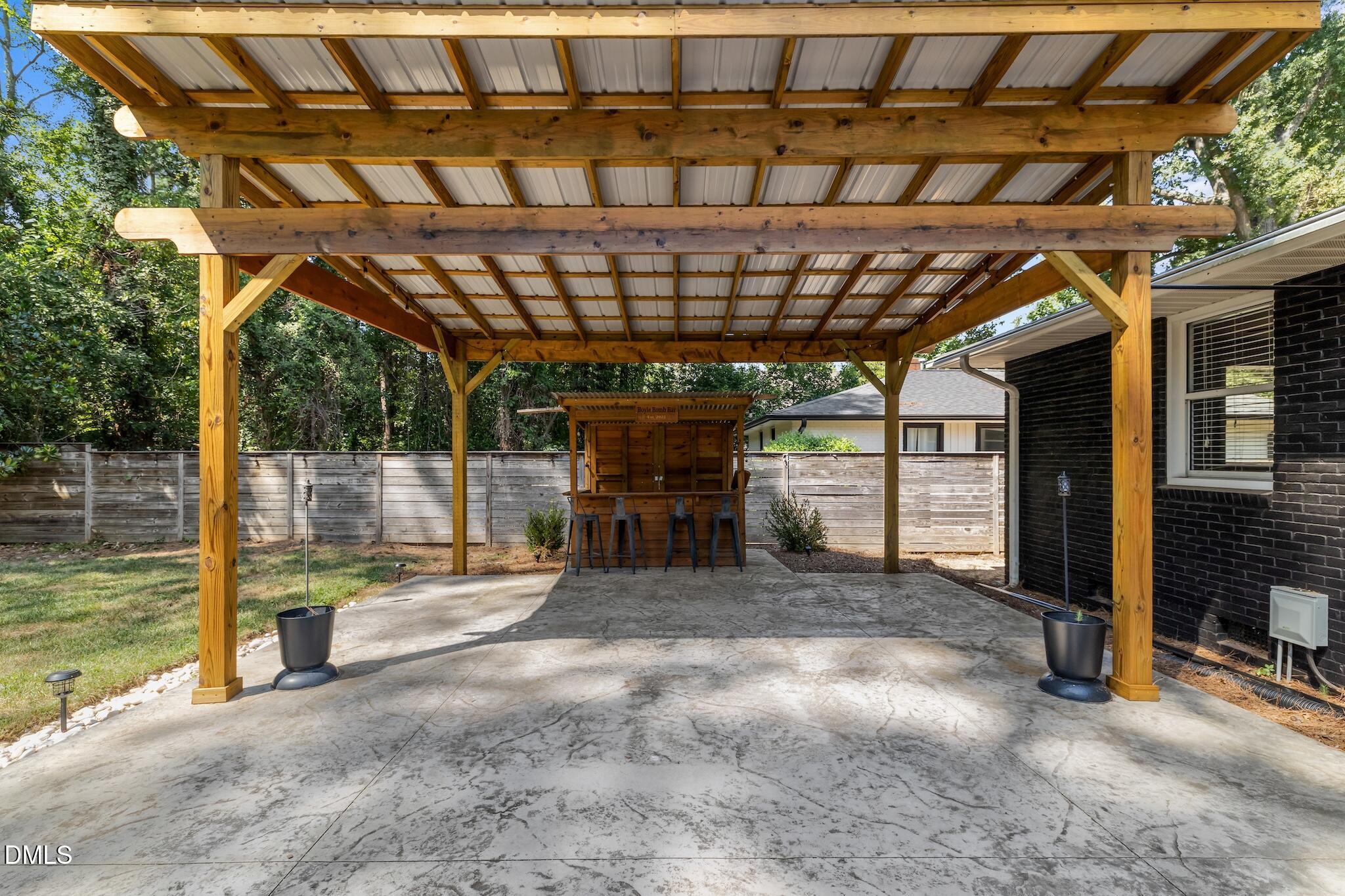 2115 Bellaire Avenue Property Photo 35