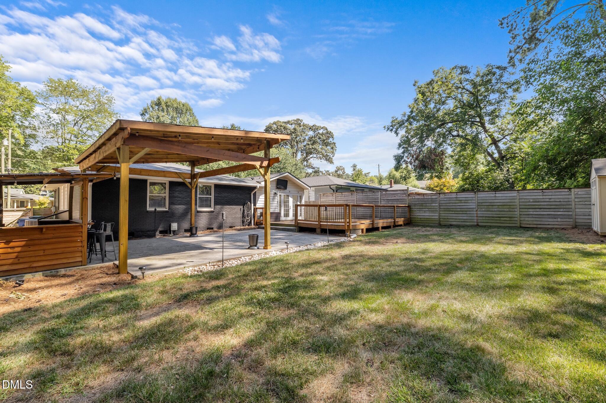2115 Bellaire Avenue Property Photo 40