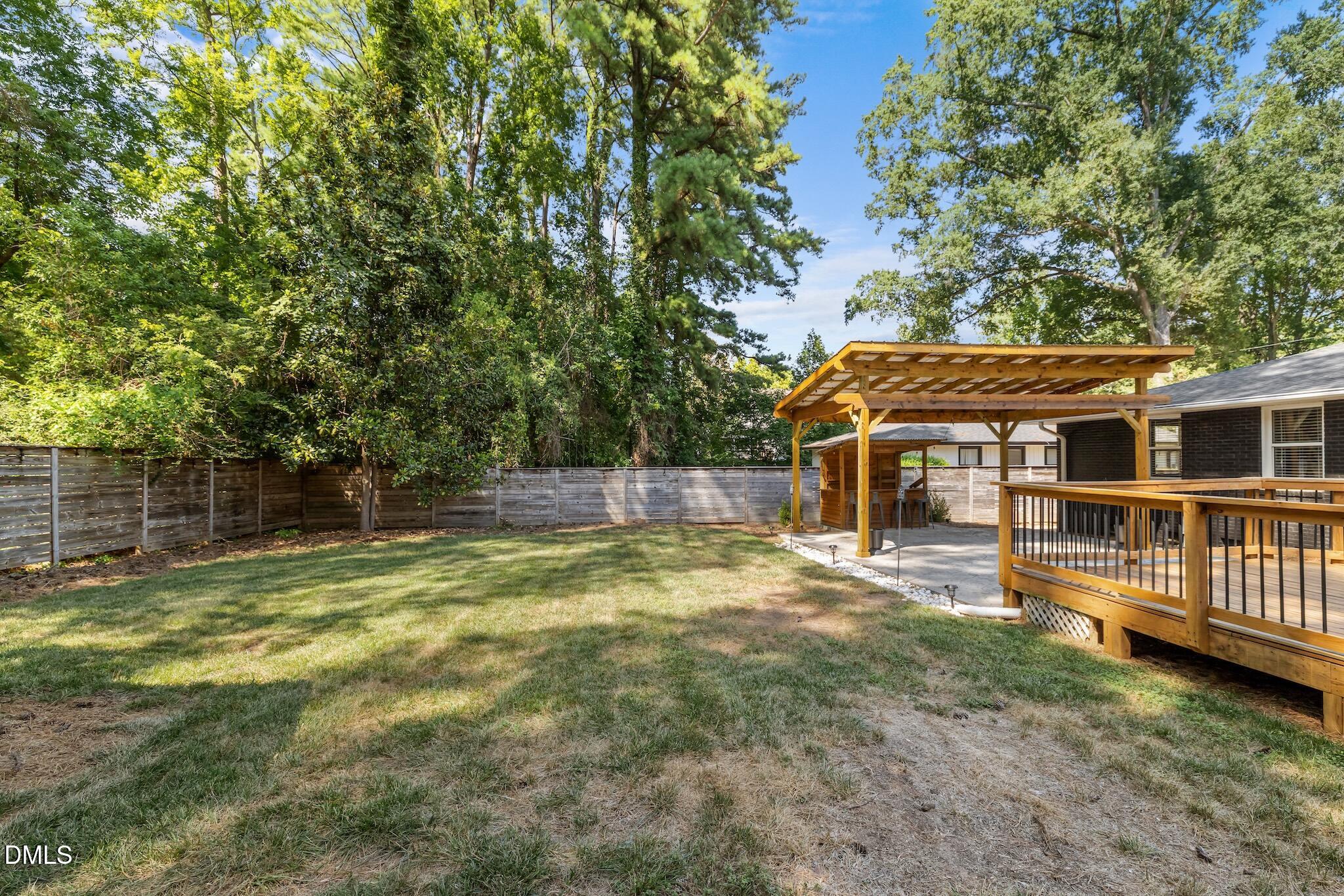 2115 Bellaire Avenue Property Photo 43