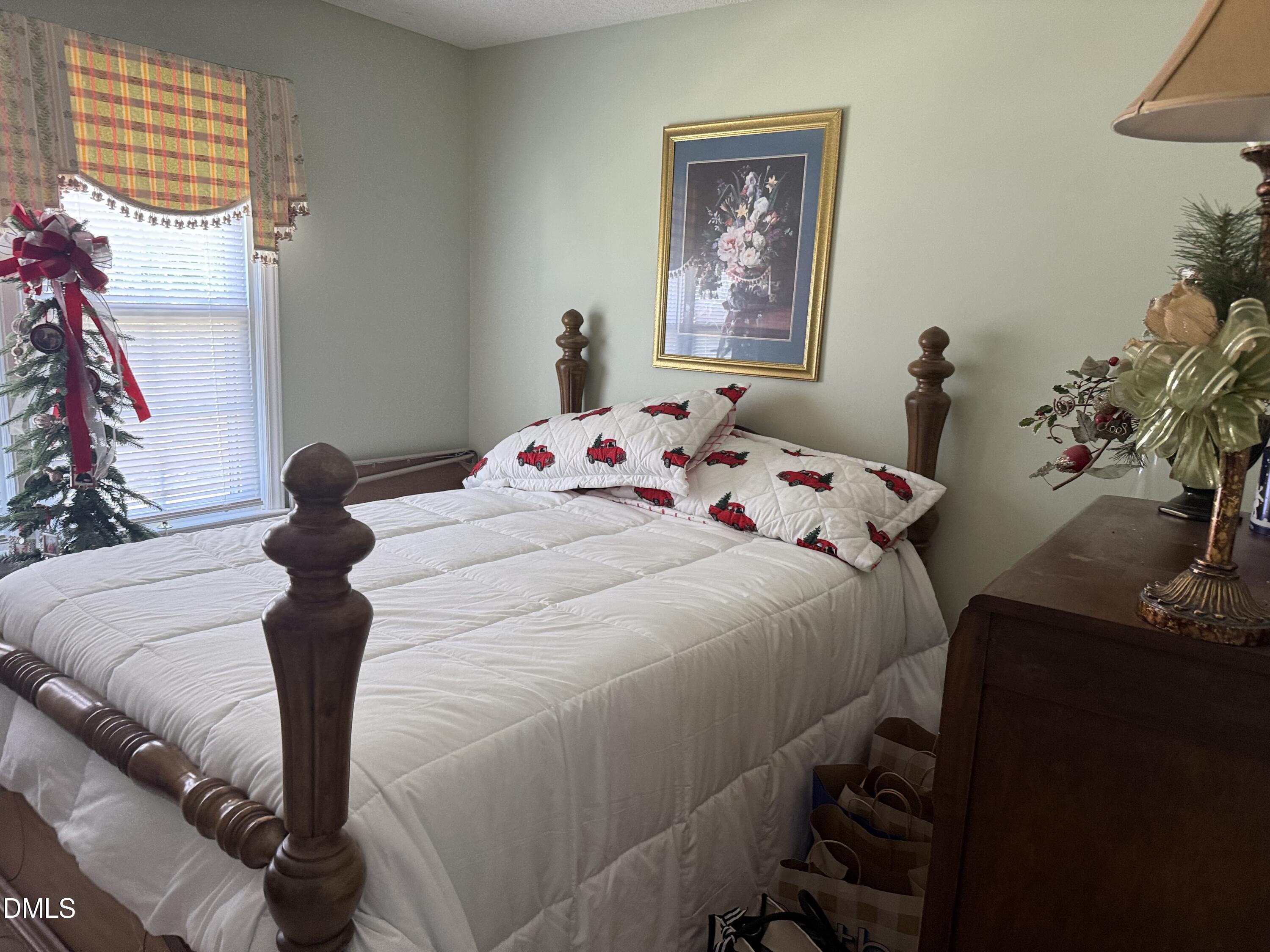 5016 Knightsbridge Way Property Photo 7