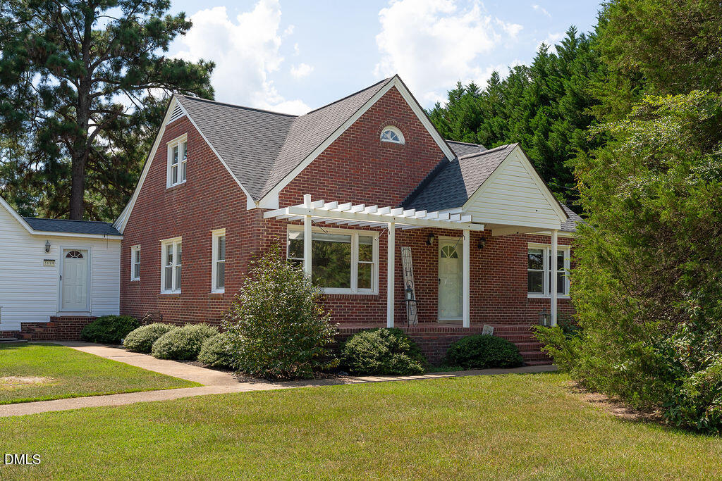 3199 Nc-55 Property Photo 1