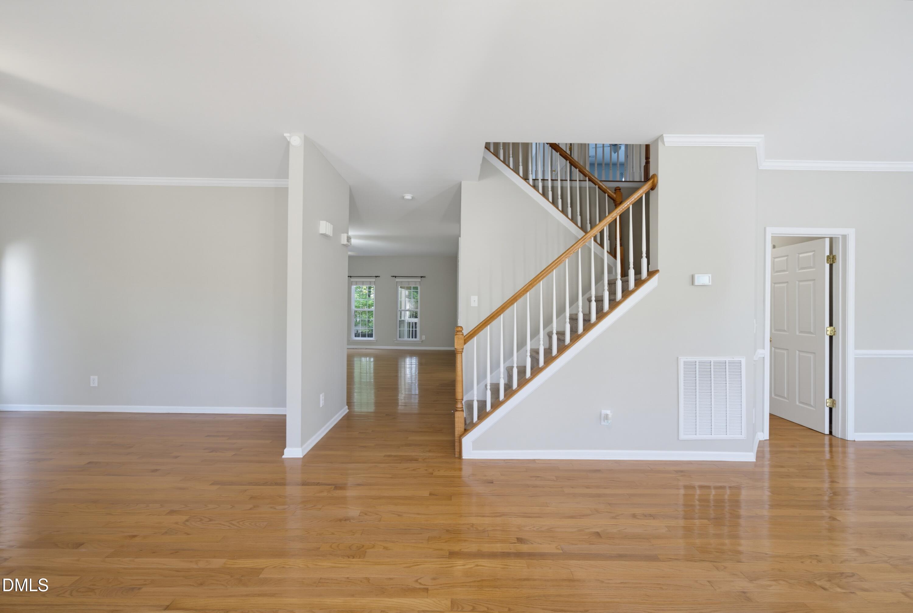 2536 Gregmoor Court Property Photo 3