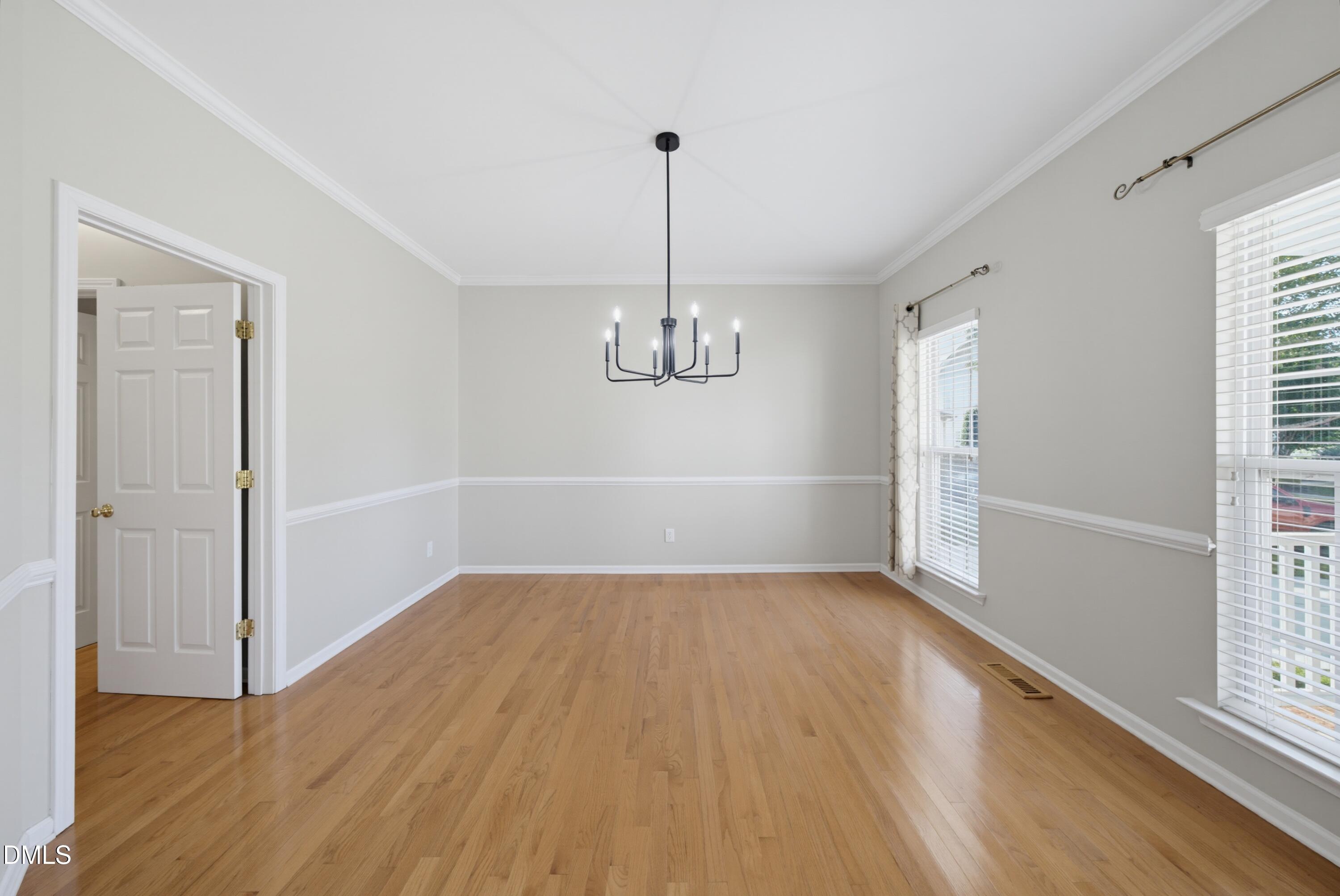 2536 Gregmoor Court Property Photo 6