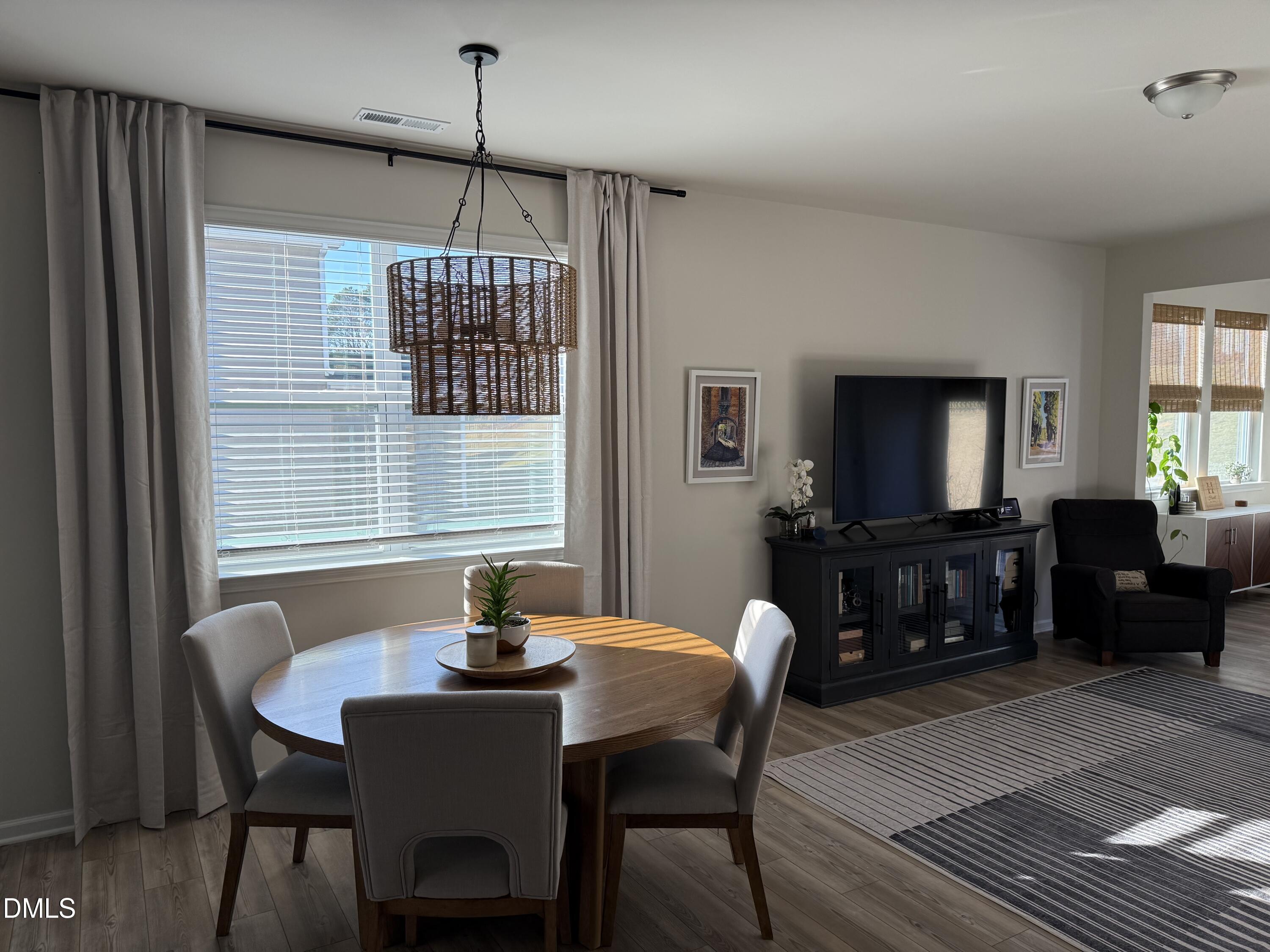 128 Umbrella Way Property Photo 4