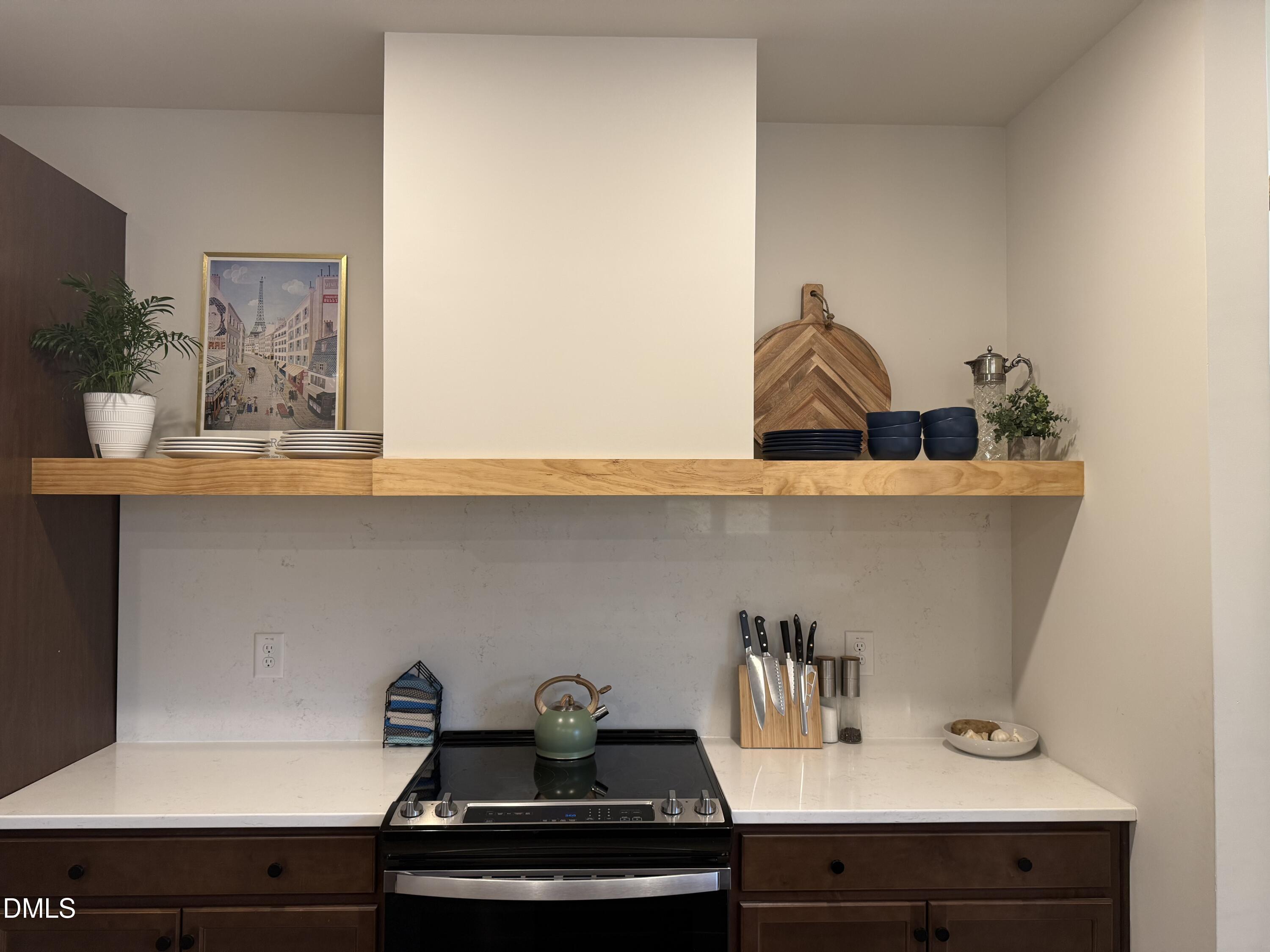 128 Umbrella Way Property Photo 10