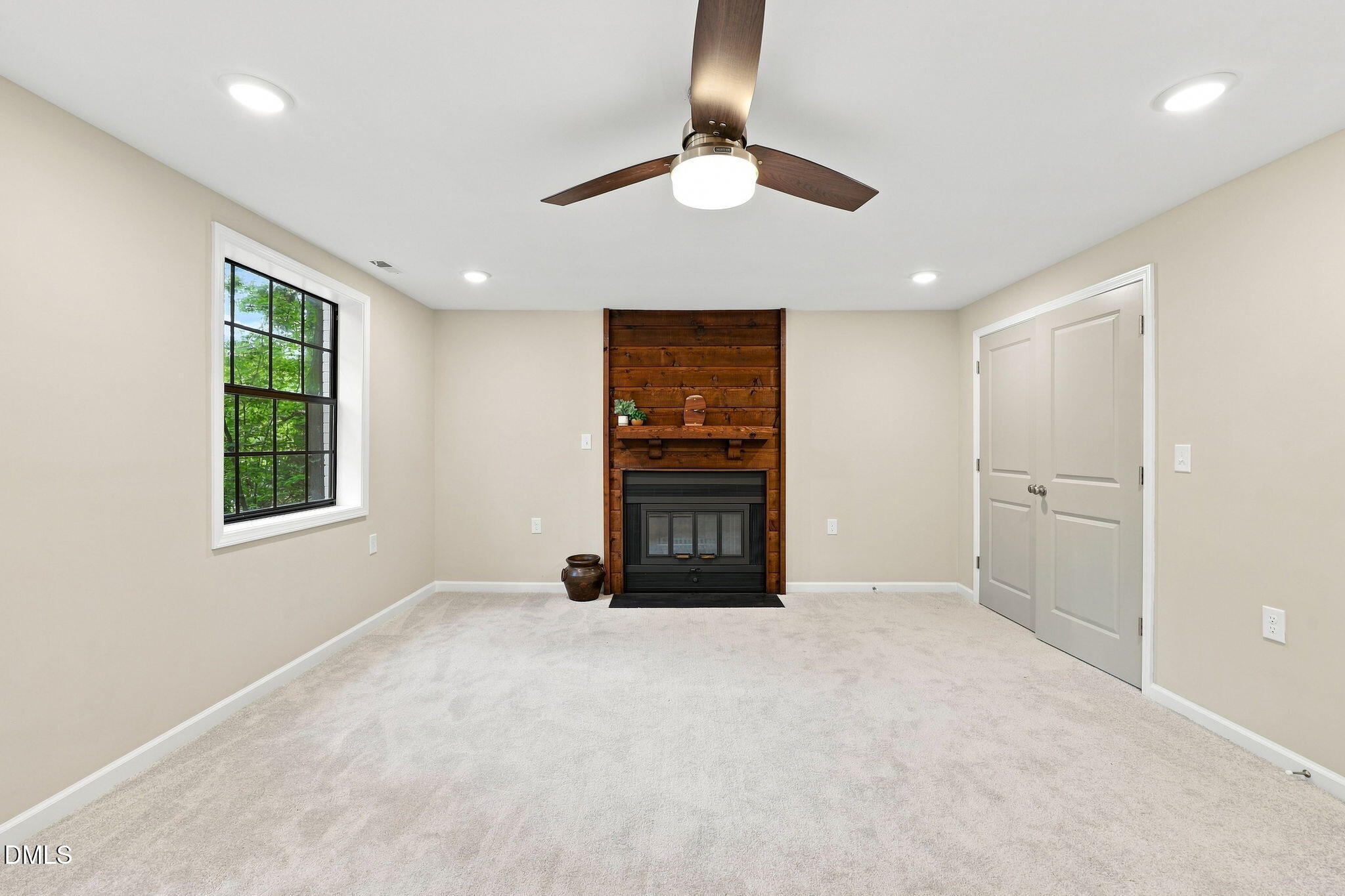 1006 Suterland Road Property Photo 19
