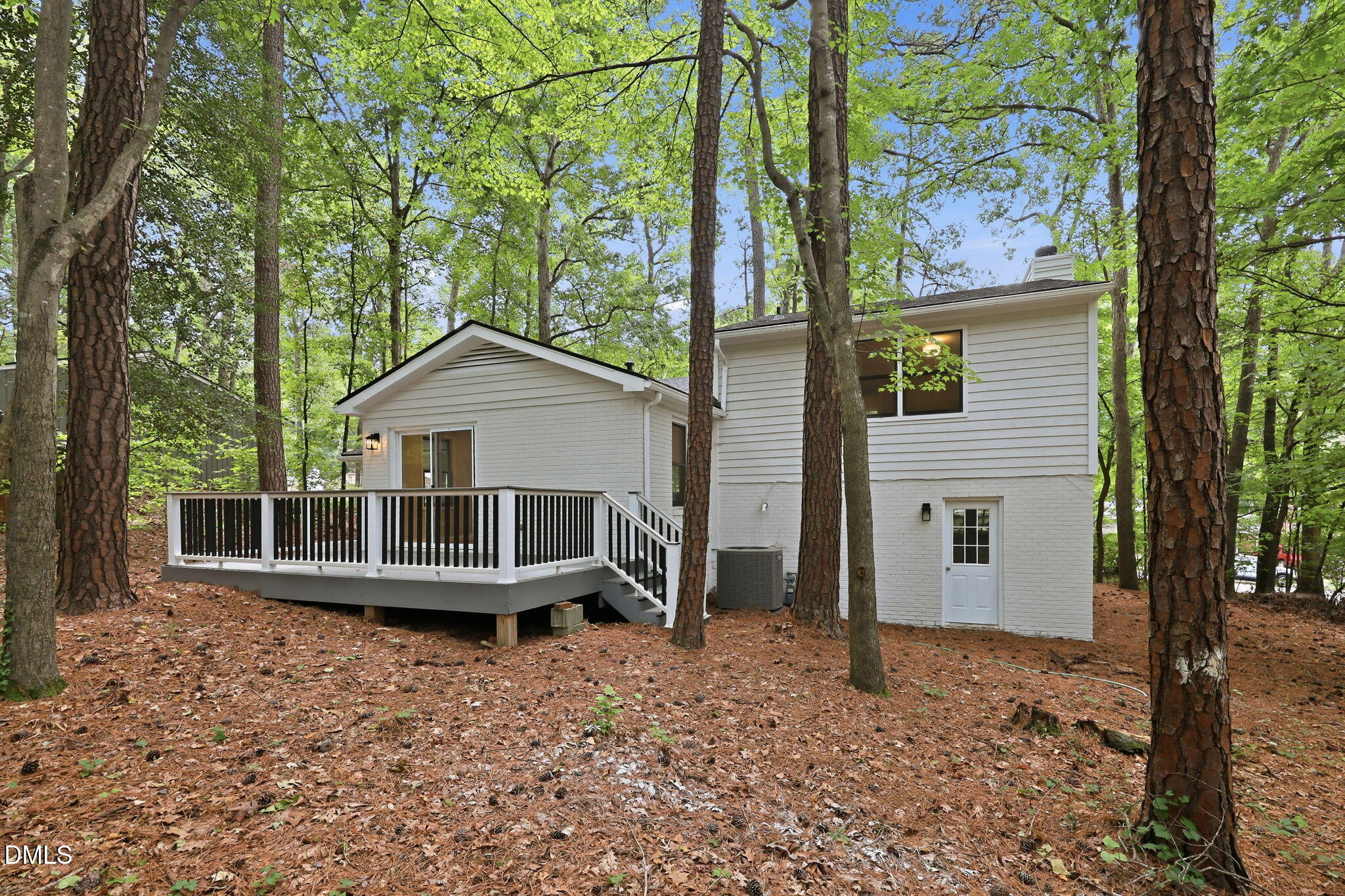 1006 Suterland Road Property Photo 39