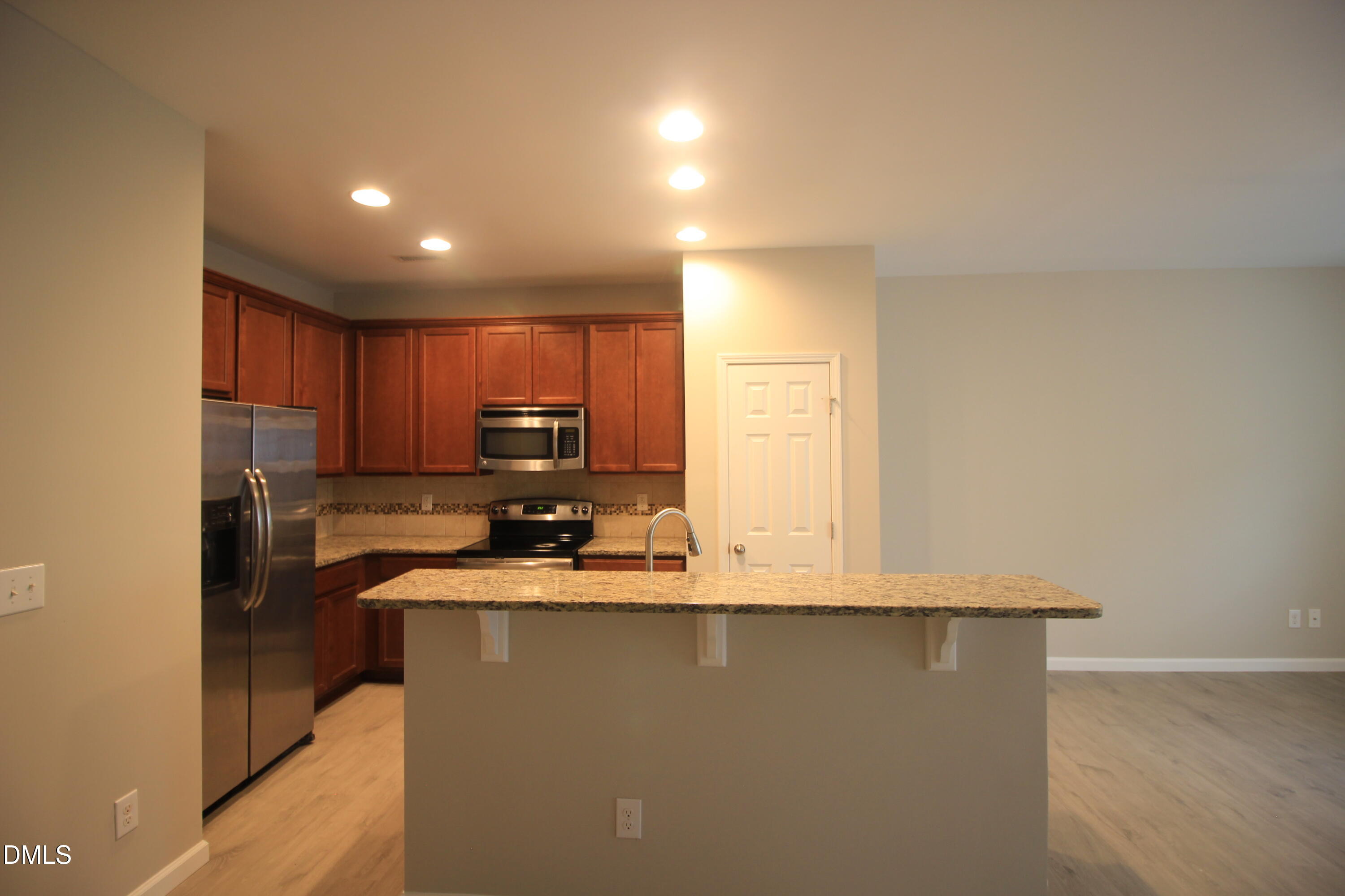 405 Stone Flower Lane Property Photo 3