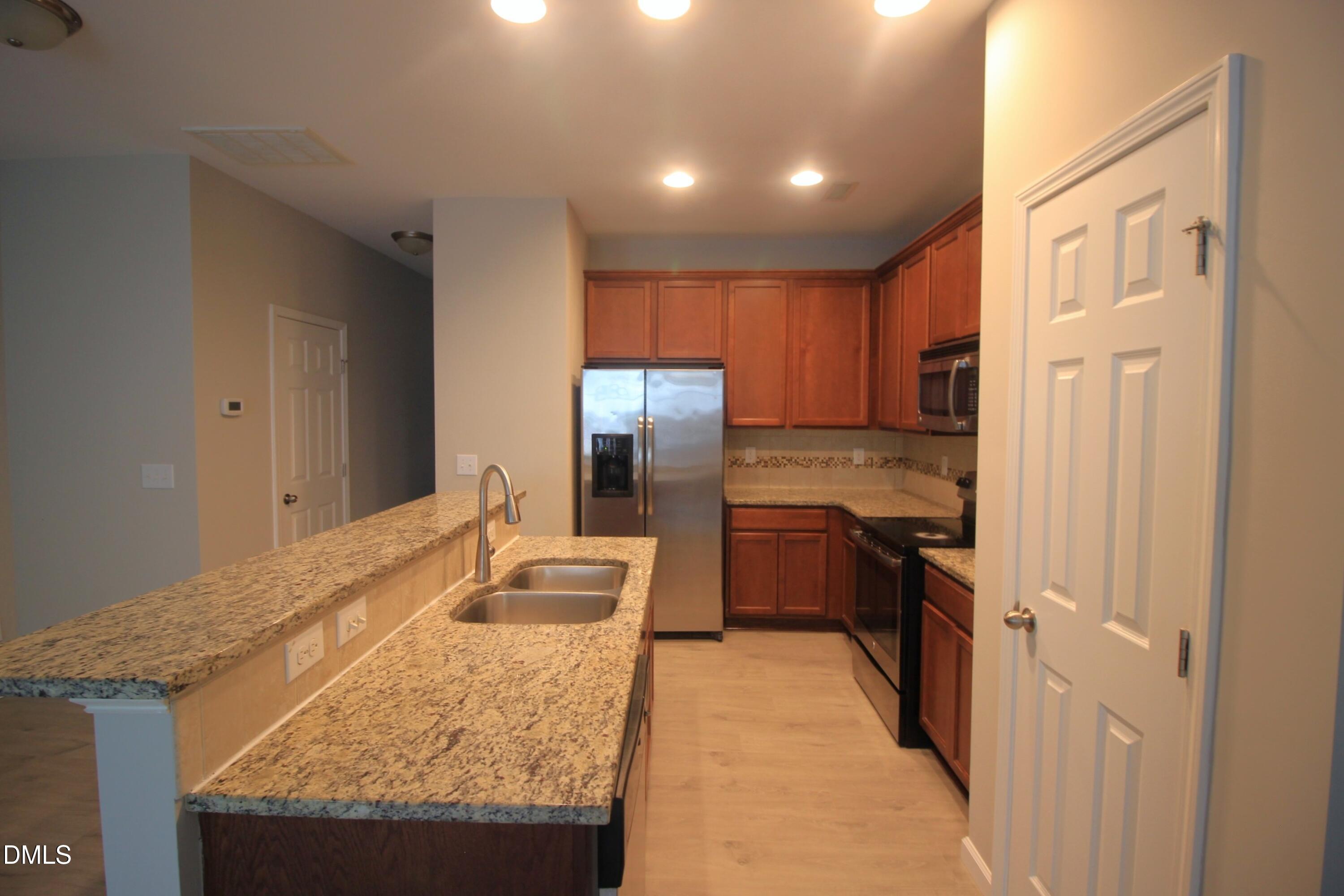 405 Stone Flower Lane Property Photo 4