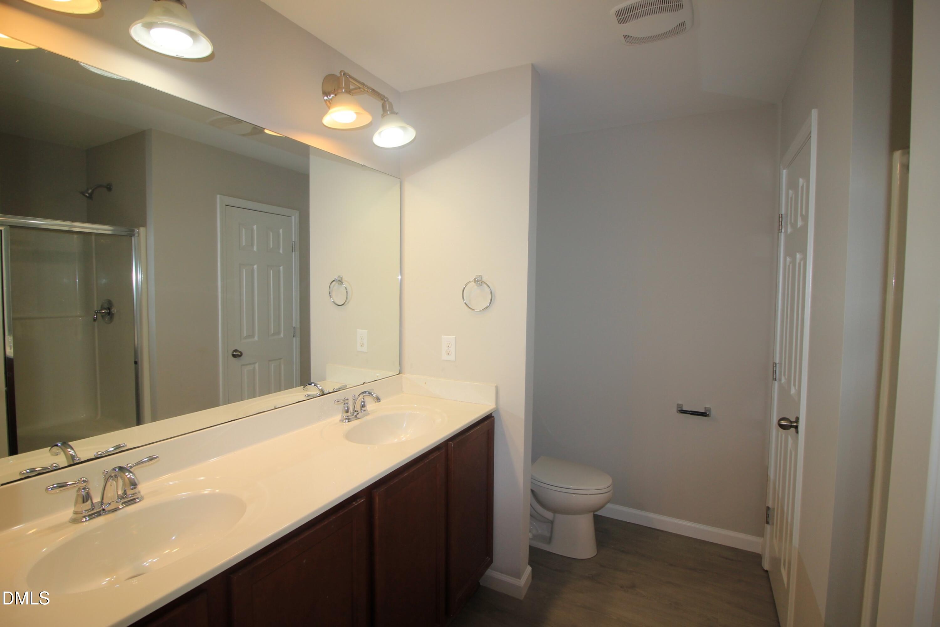 405 Stone Flower Lane Property Photo 10