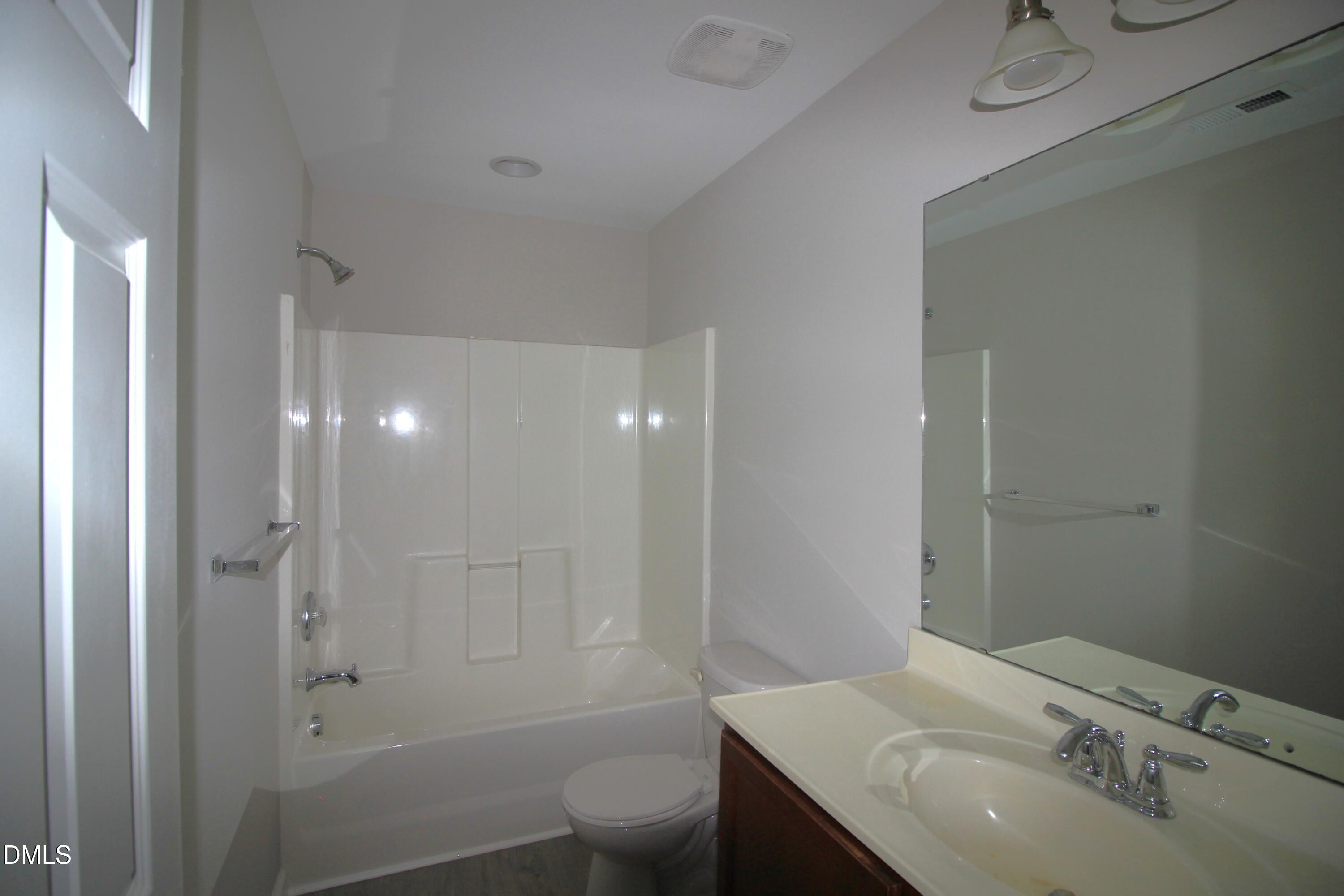 405 Stone Flower Lane Property Photo 15