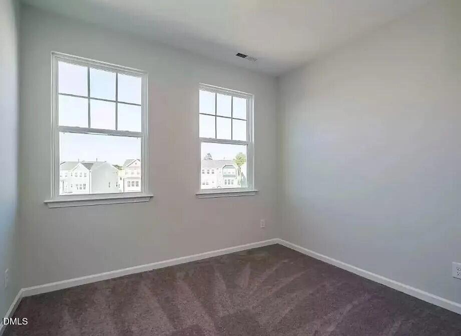 1009 Commack Drive Property Photo 9