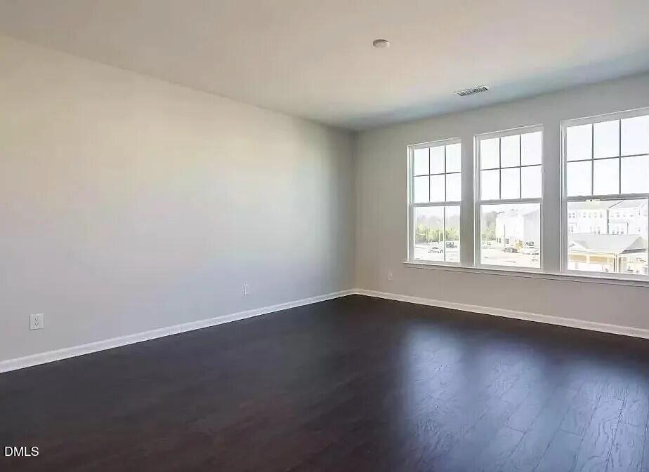 1009 Commack Drive Property Photo 12