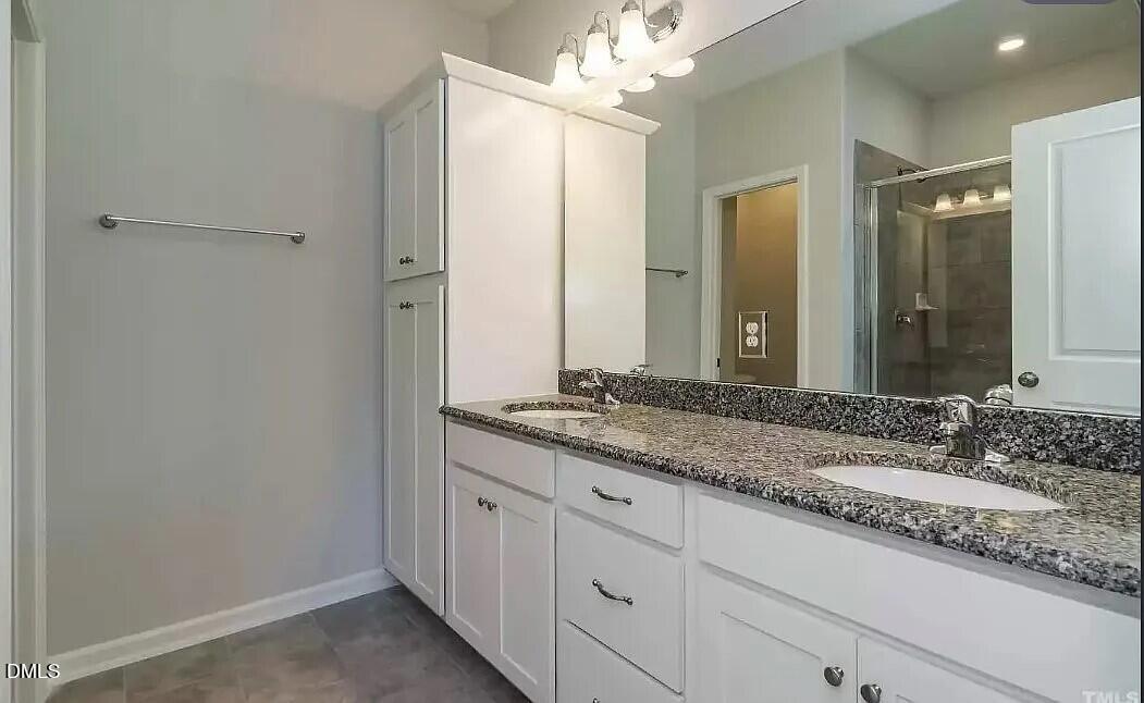 1009 Commack Drive Property Photo 14