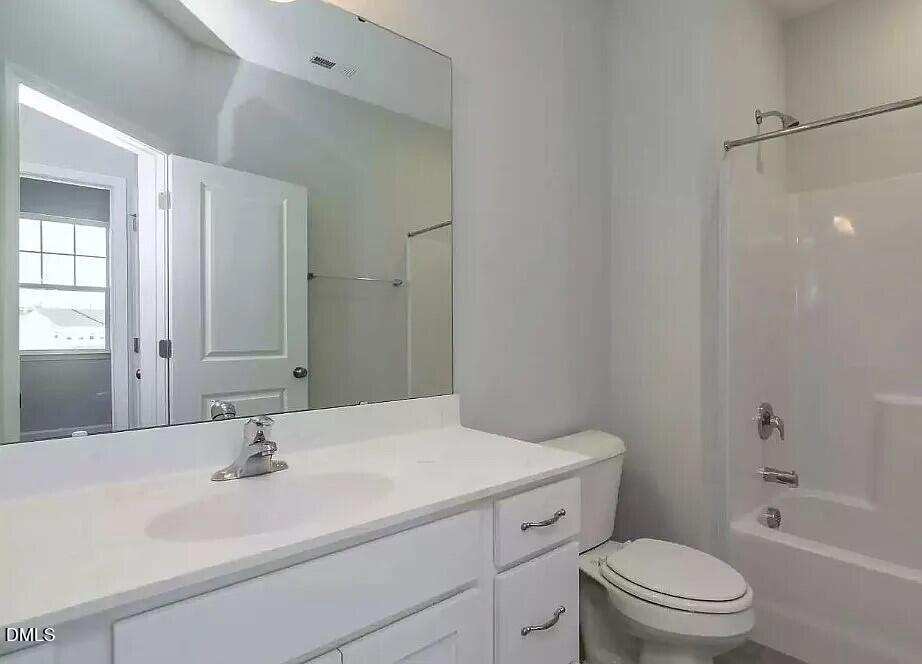1009 Commack Drive Property Photo 16