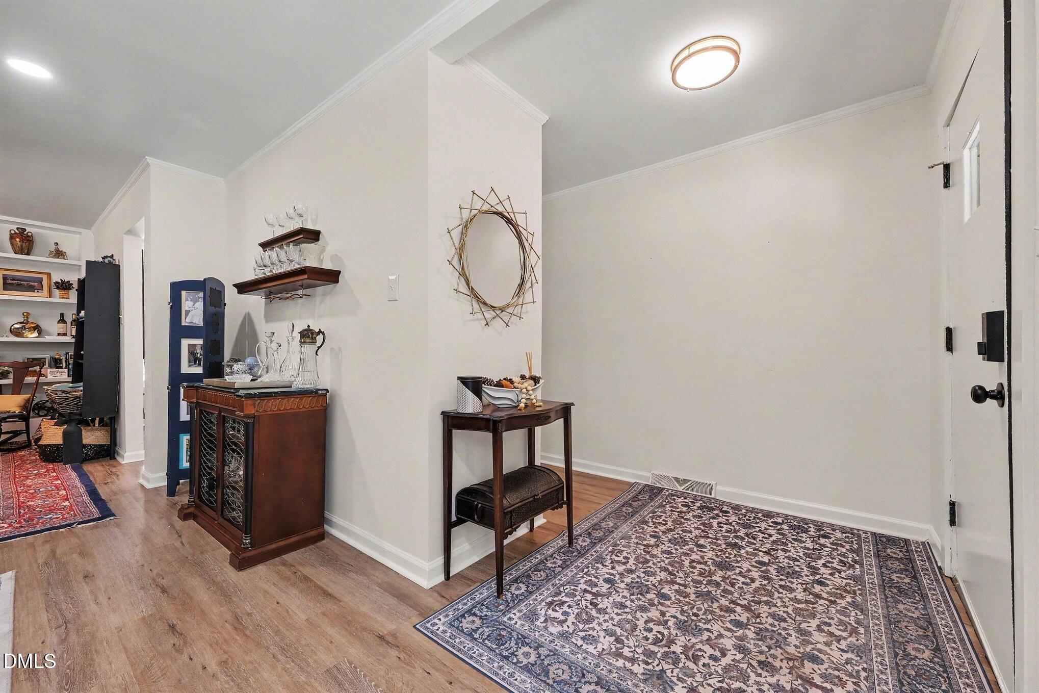 2013 Dartmouth Drive Property Photo 5
