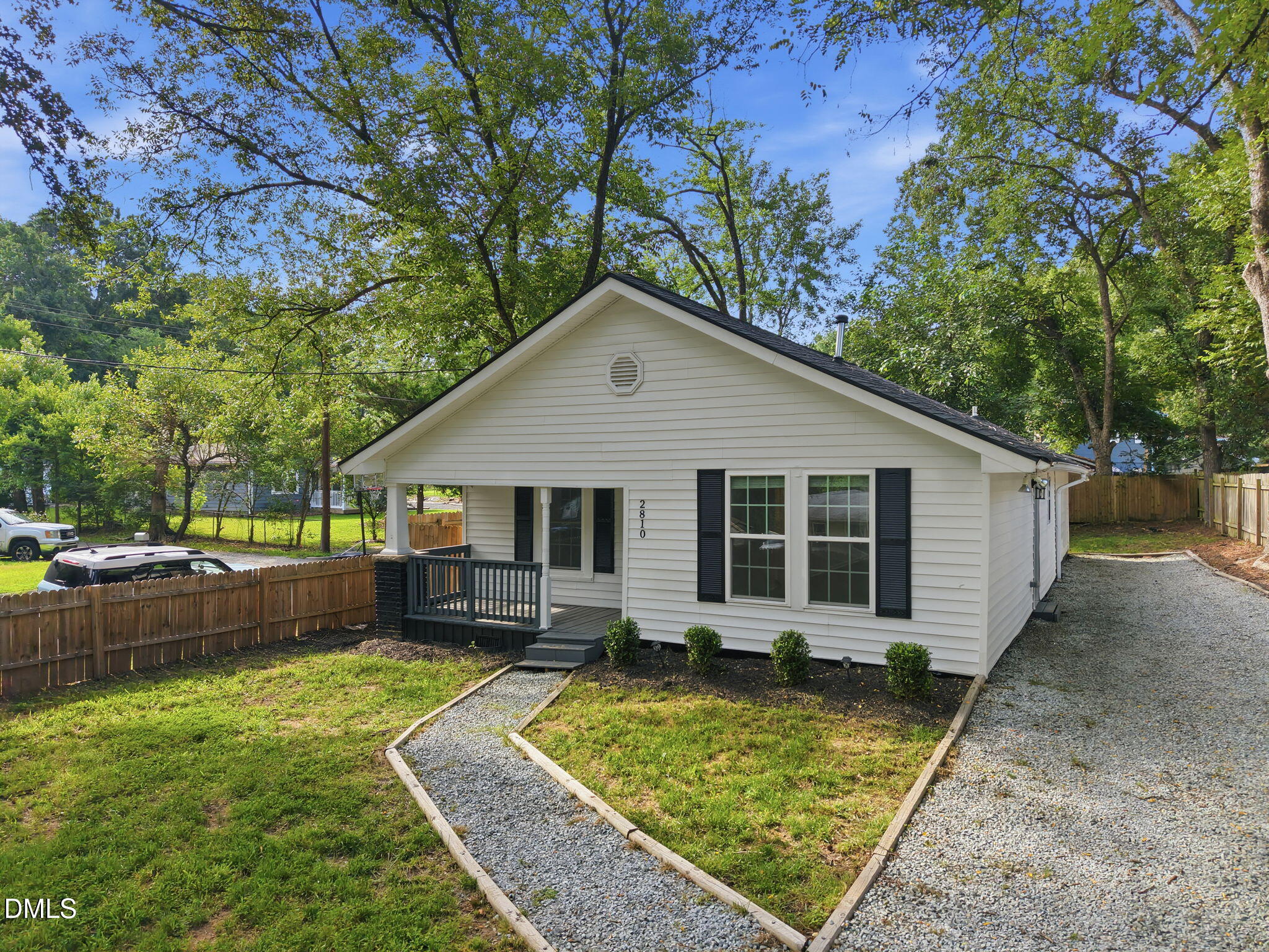 2810 Ashe Street Property Photo 1