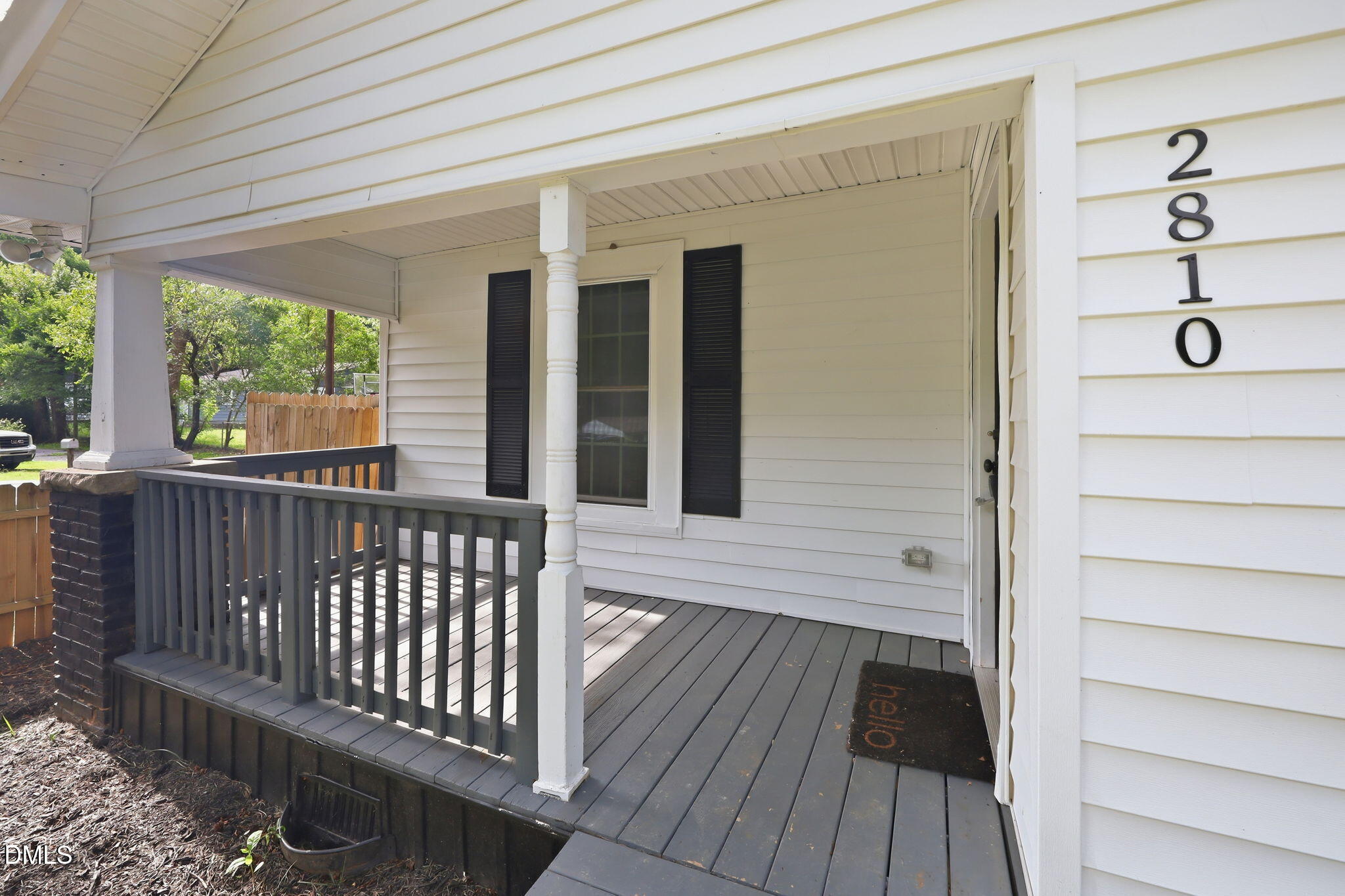 2810 Ashe Street Property Photo 3