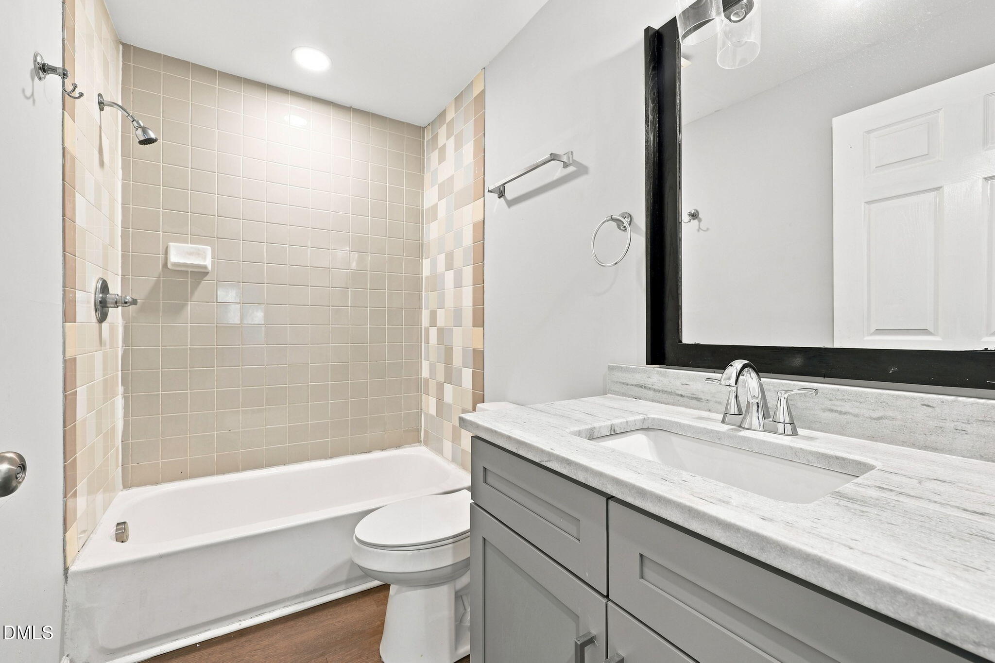 2810 Ashe Street Property Photo 8