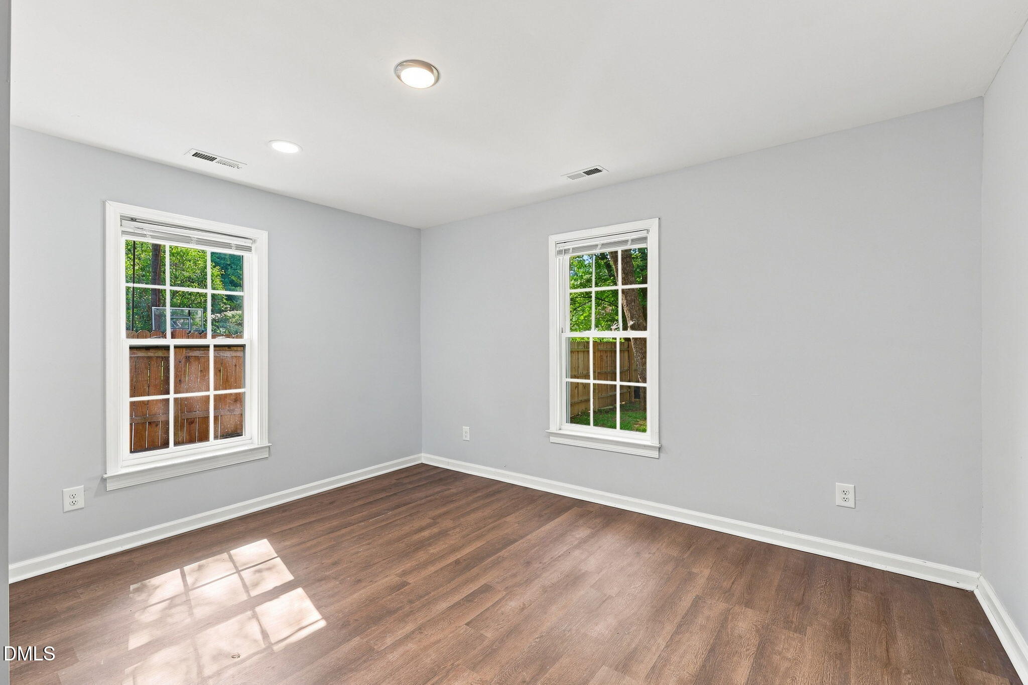 2810 Ashe Street Property Photo 12