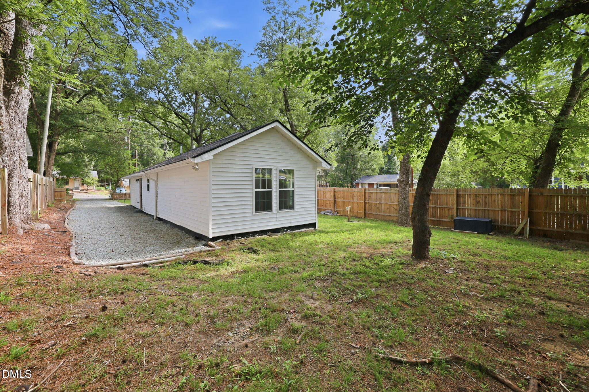 2810 Ashe Street Property Photo 24