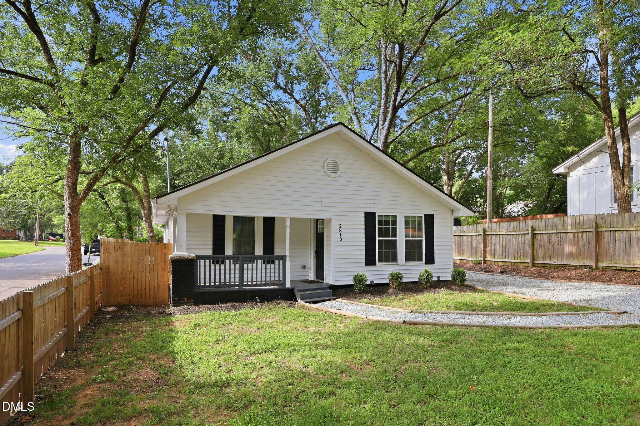 2810 Ashe Street Property Photo 28