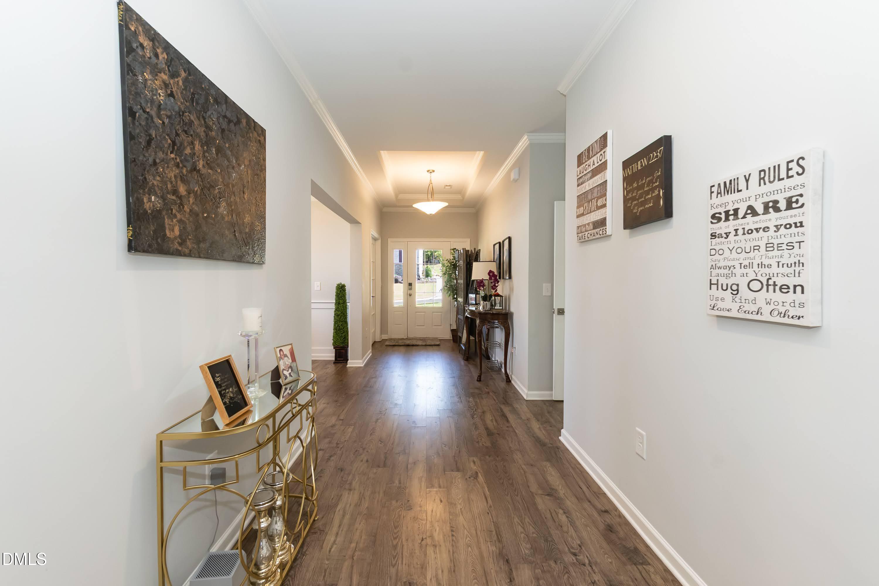 1009 Crescent Moon Court Property Photo 2