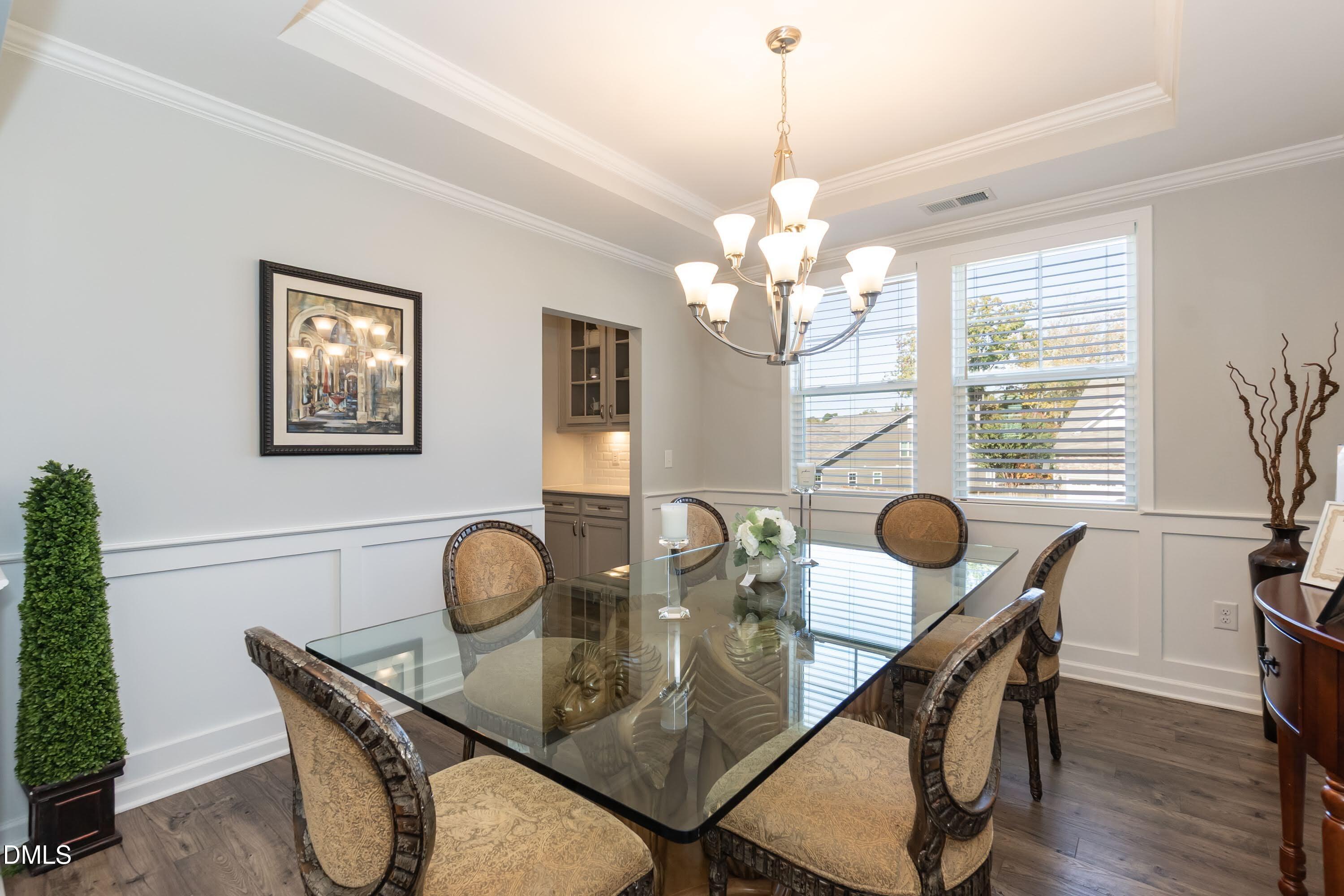 1009 Crescent Moon Court Property Photo 4