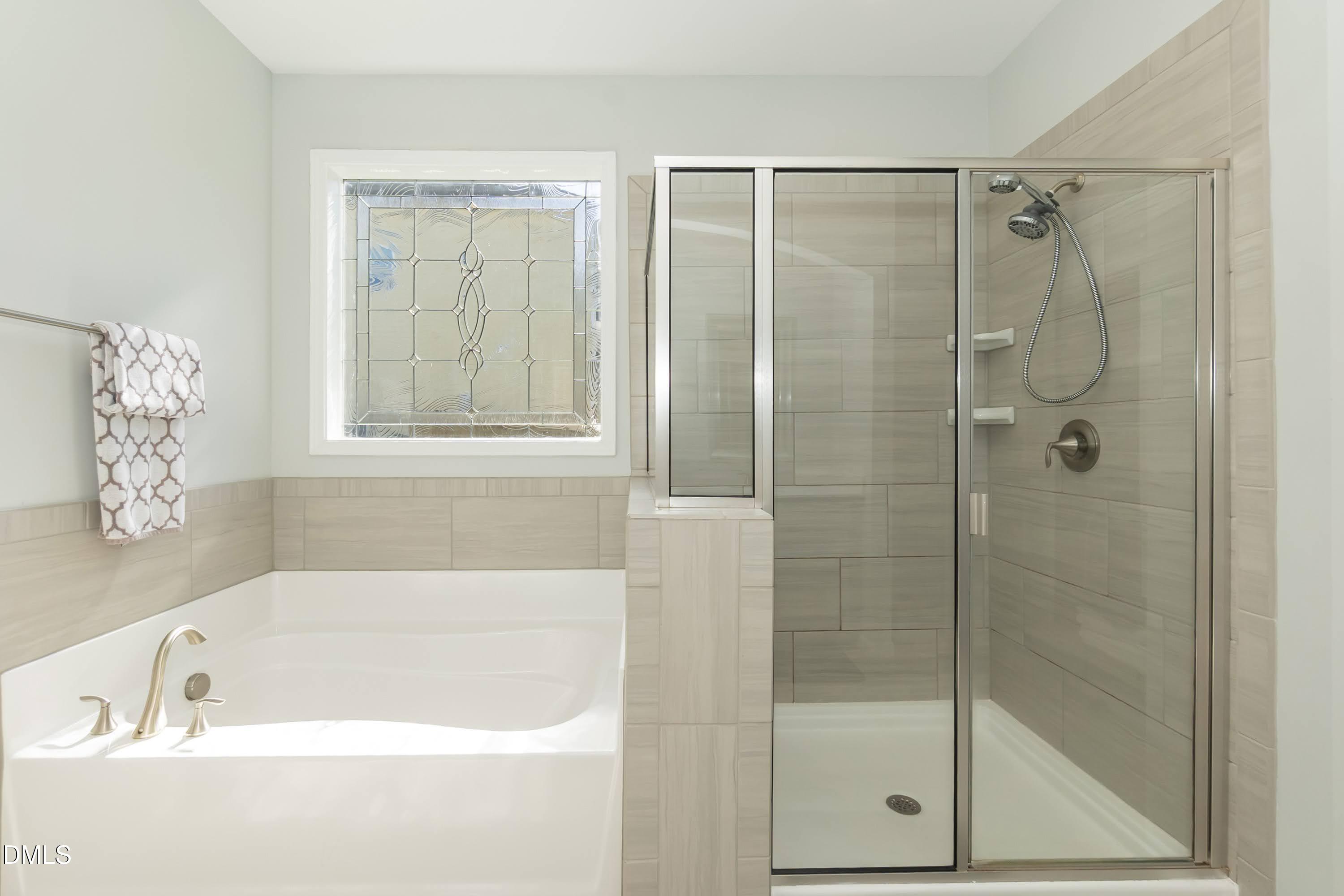 1009 Crescent Moon Court Property Photo 18