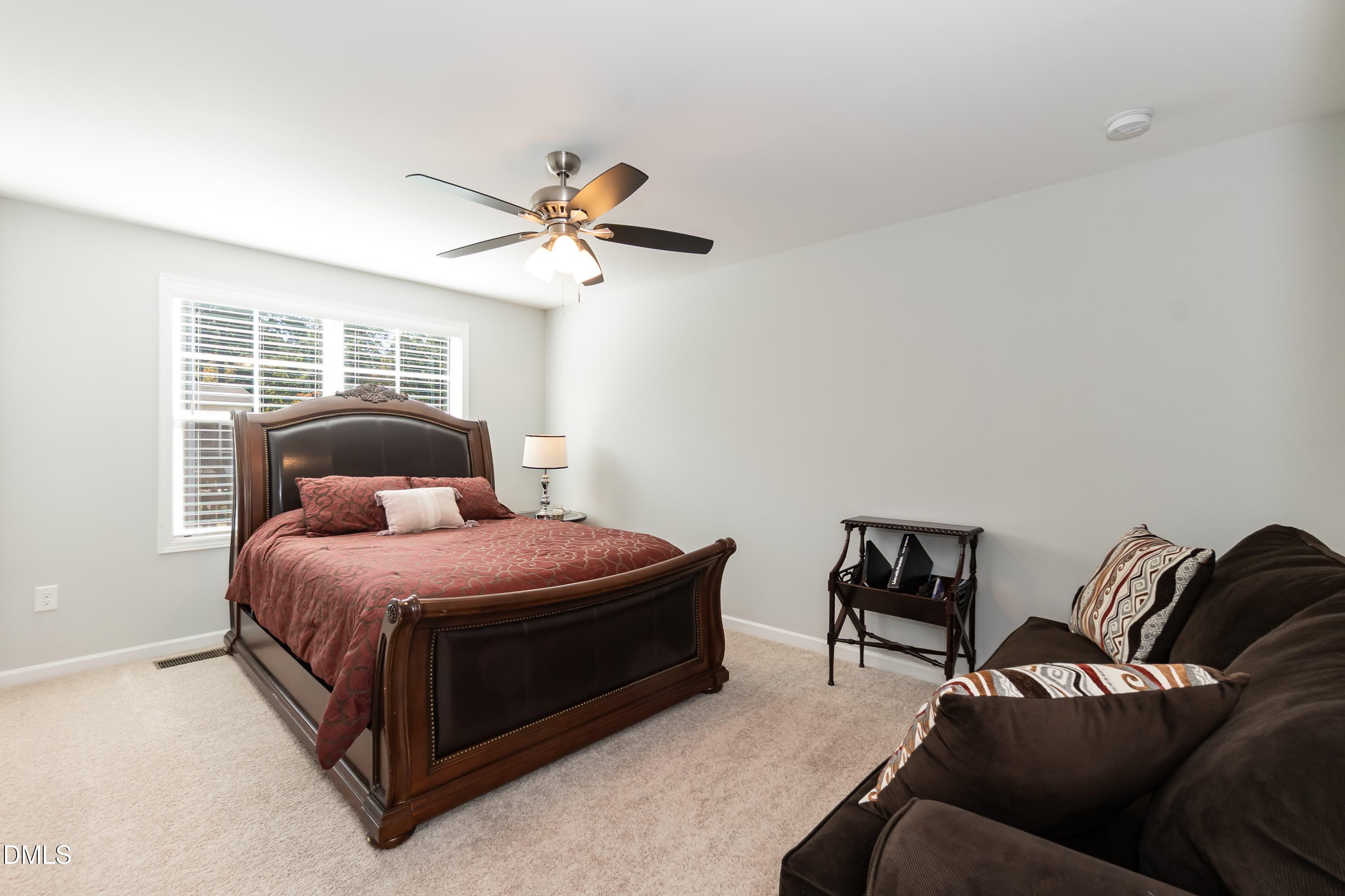 1009 Crescent Moon Court Property Photo 23
